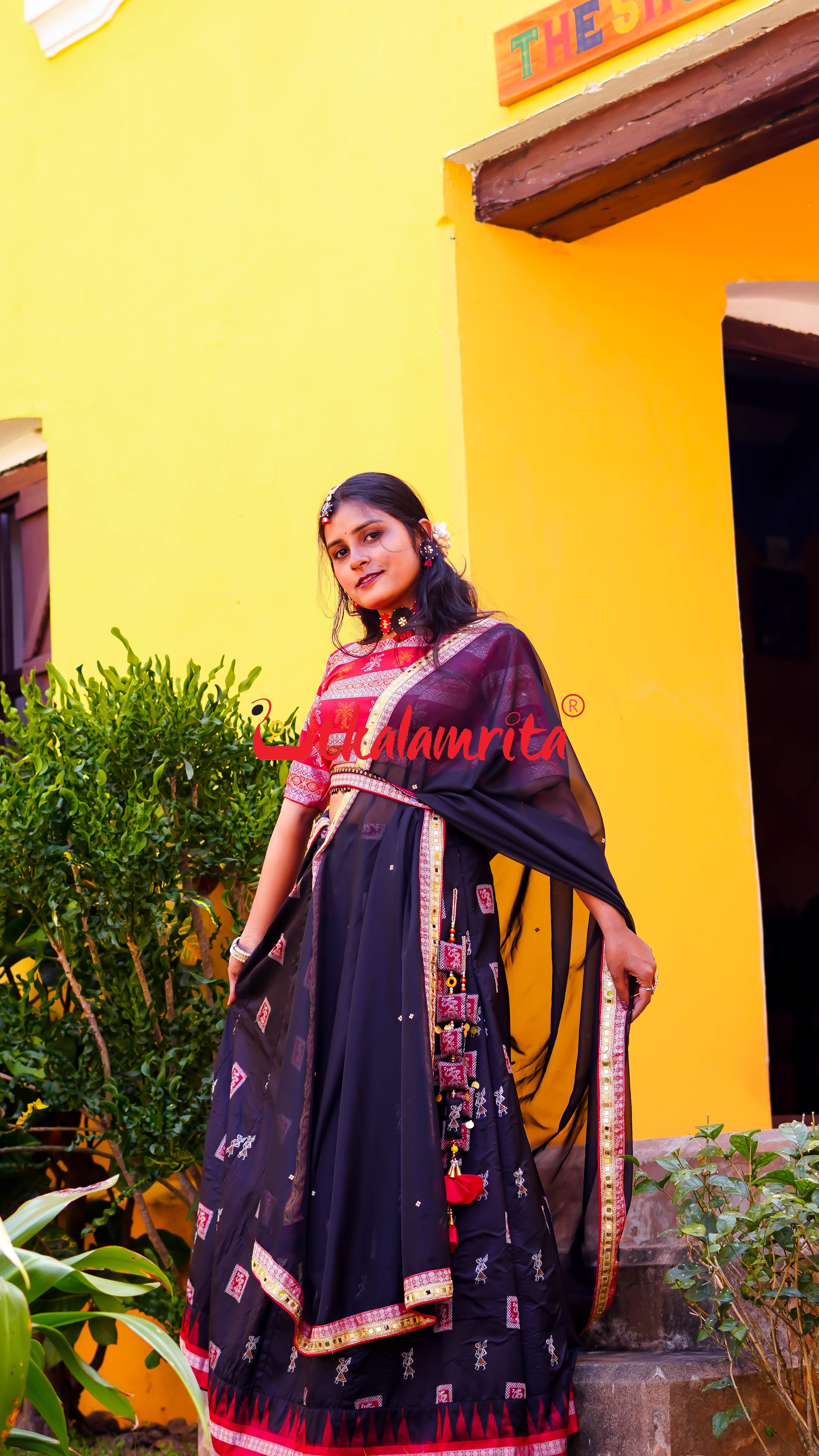 Box Saura Tribals Bomkai Silk (Lehenga)