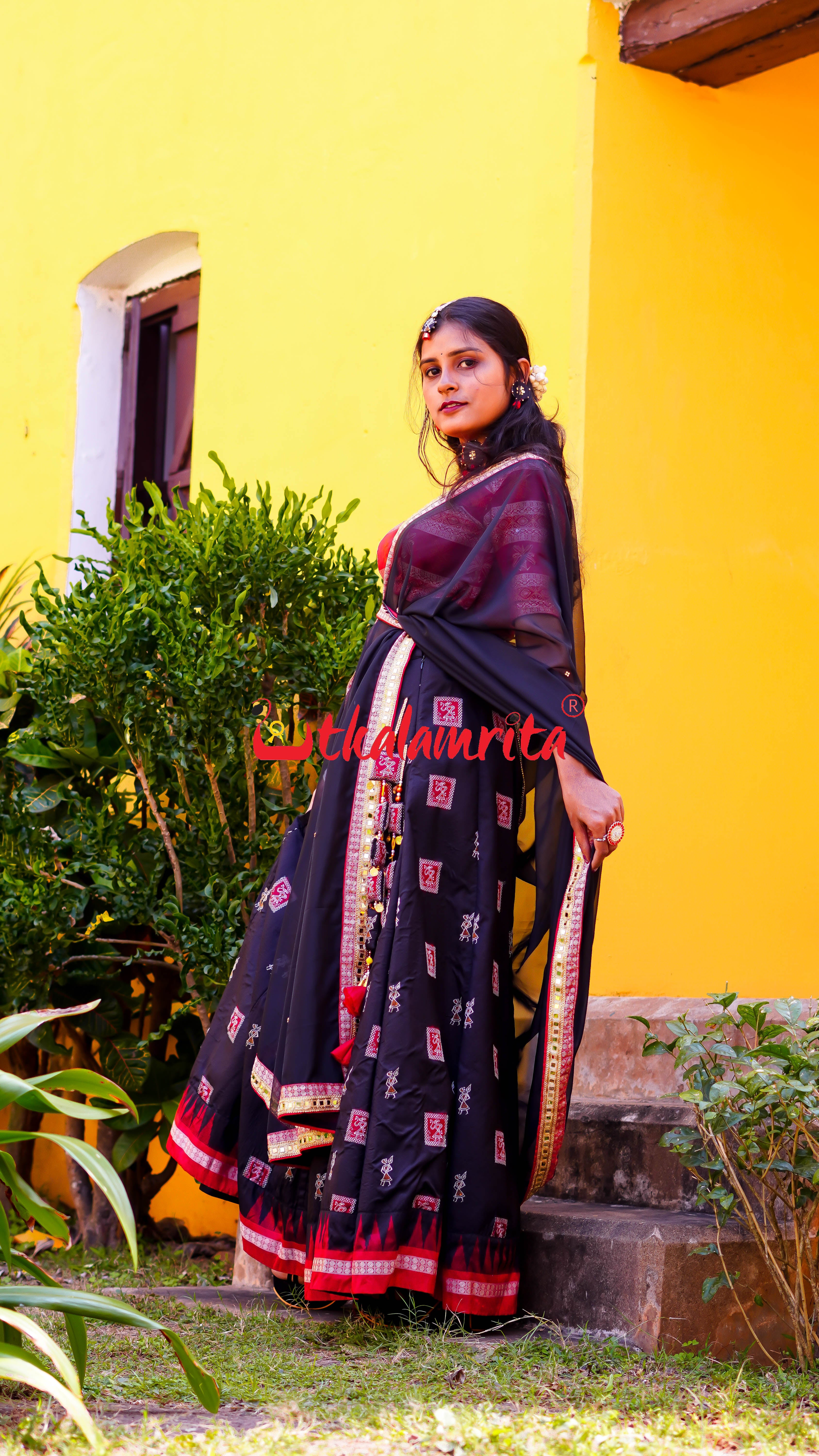 Box Saura Tribals Bomkai Silk (Lehenga)