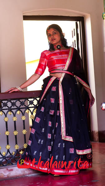 Box Saura Tribals Bomkai Silk (Lehenga)
