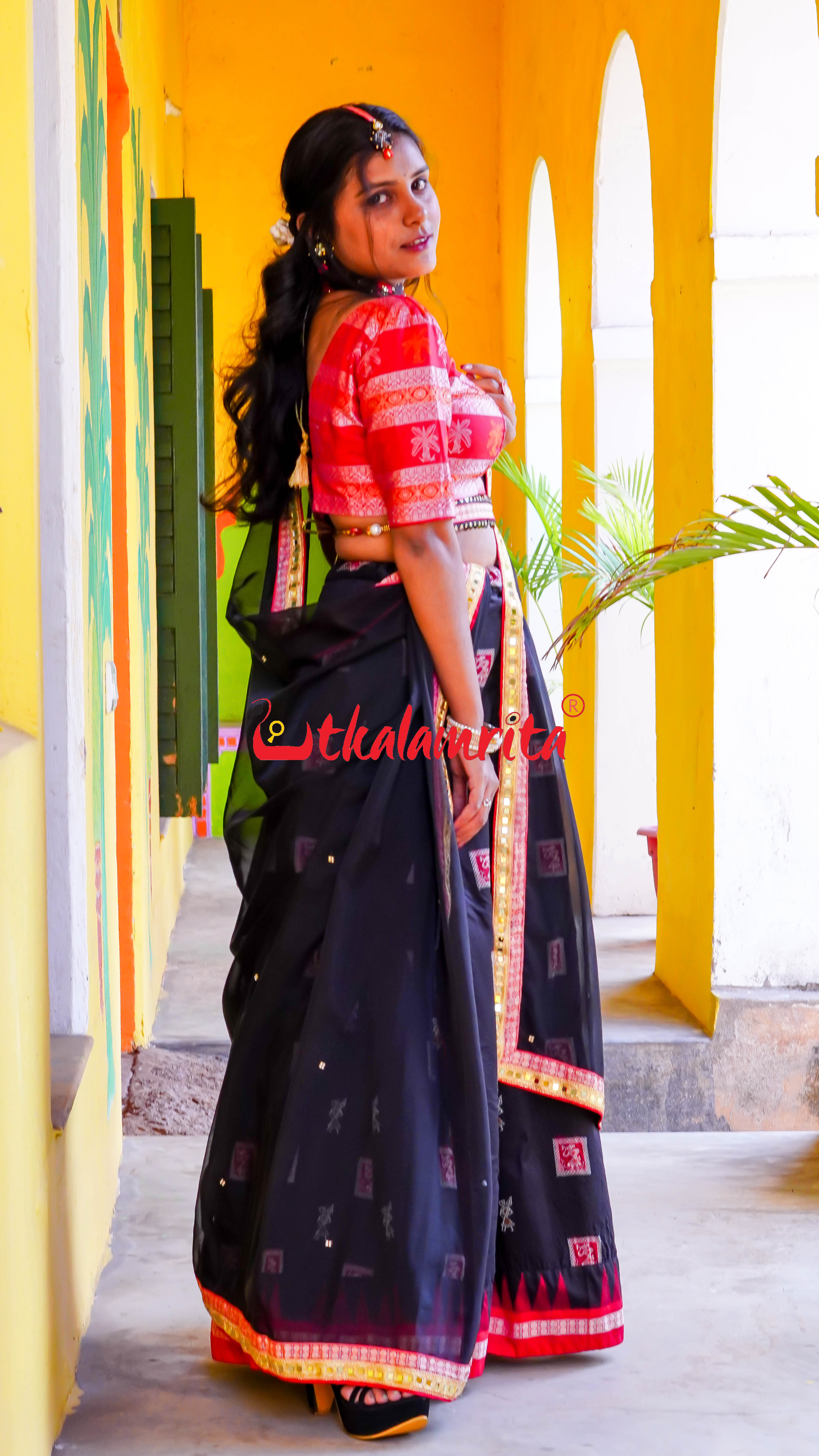 Box Saura Tribals Bomkai Silk (Lehenga)