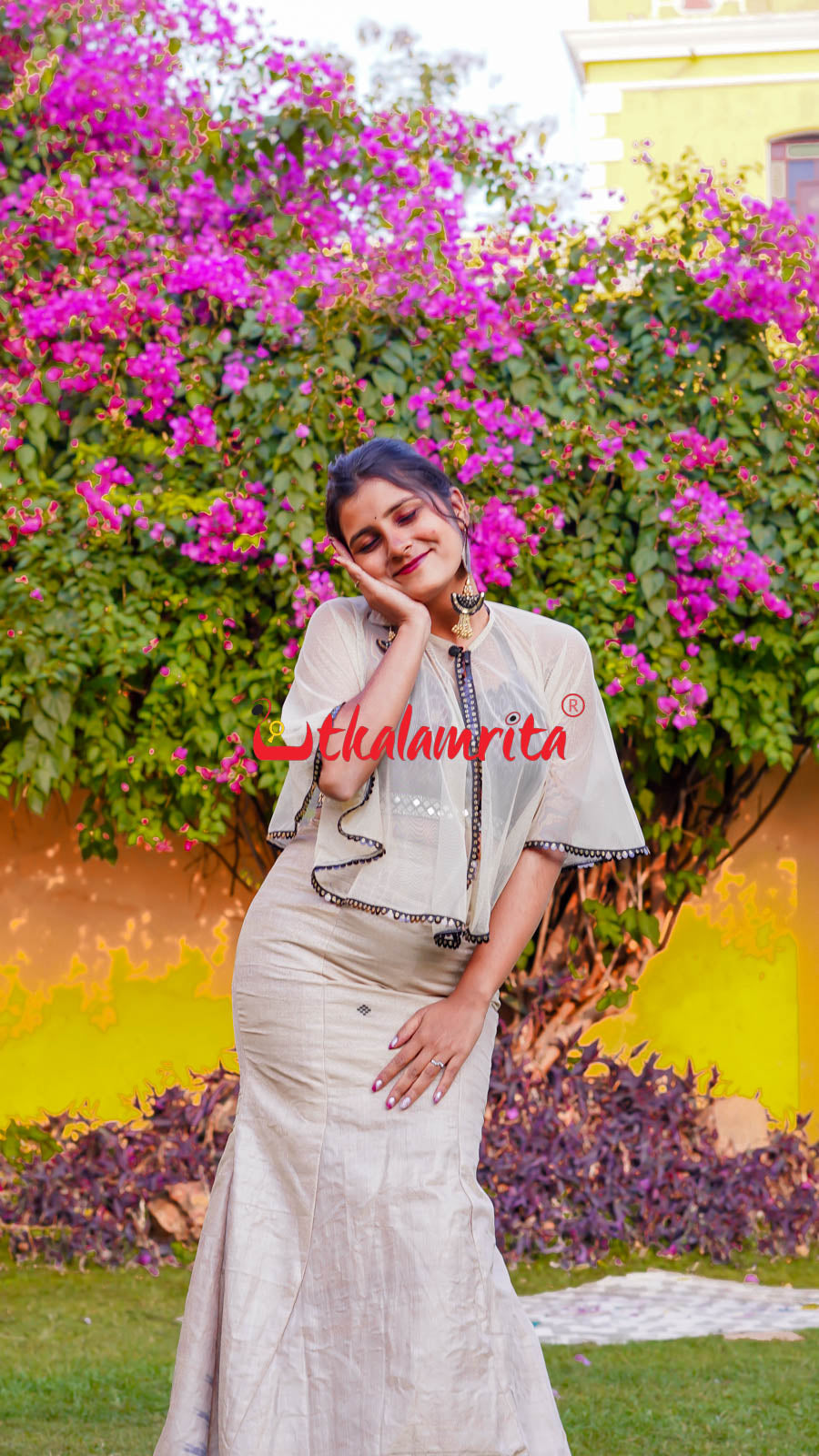 Natural With Black Gopalpur Tussar (Lehenga)