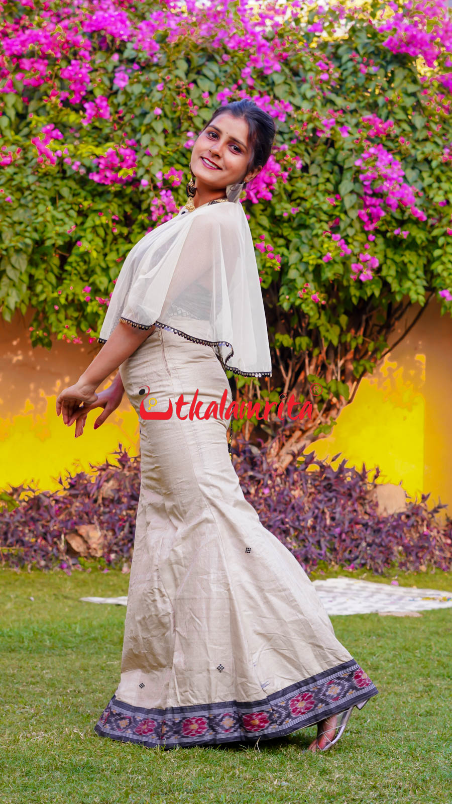 Natural With Black Gopalpur Tussar (Lehenga)