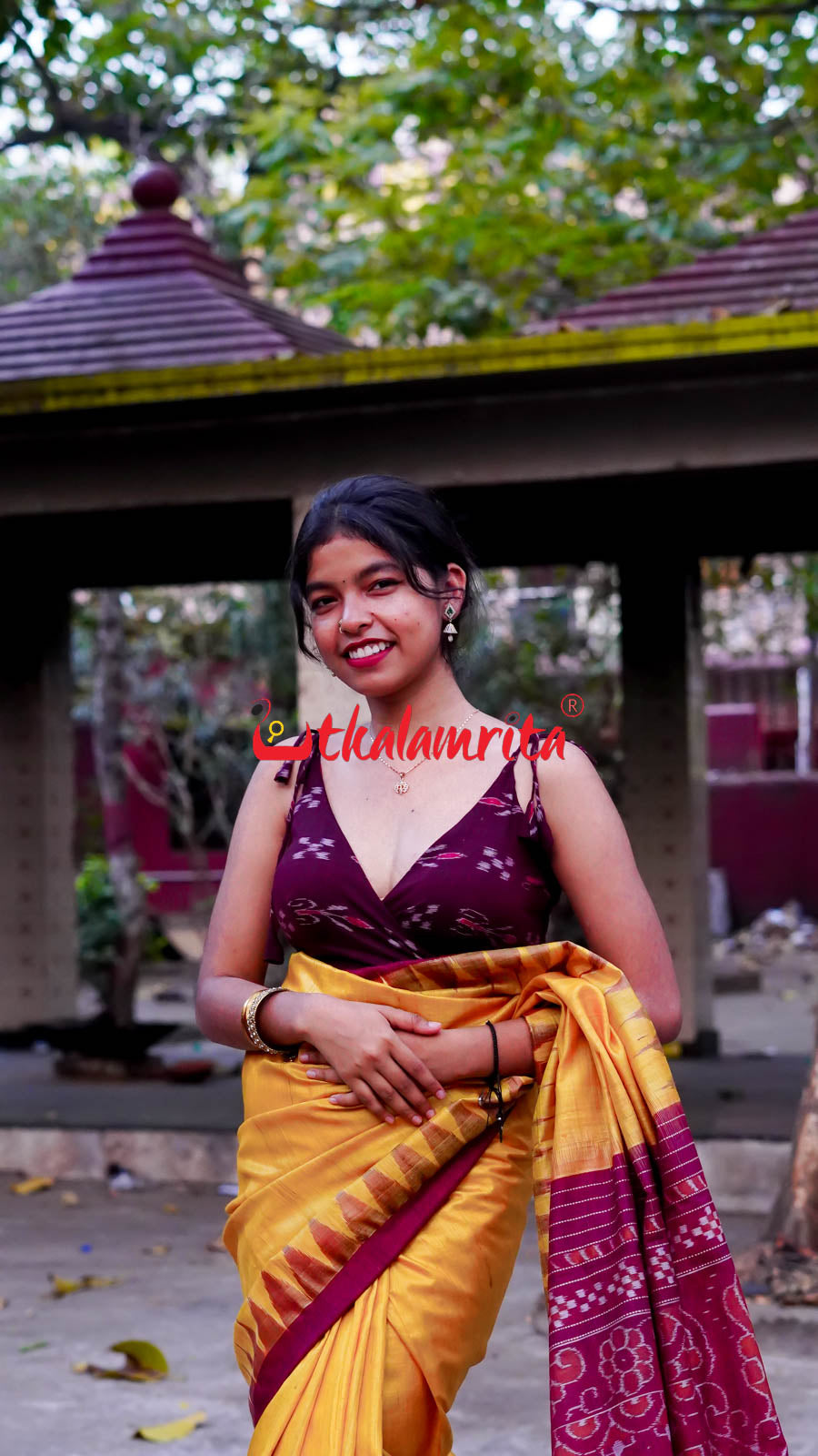 Rishita (Blouse)