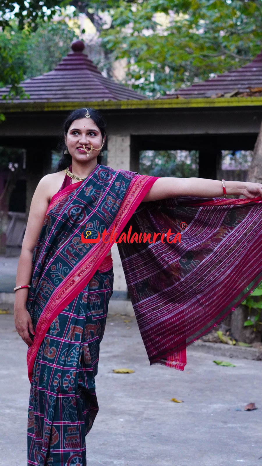 Bottle Green Red Border Nabakothi Cotton Saree