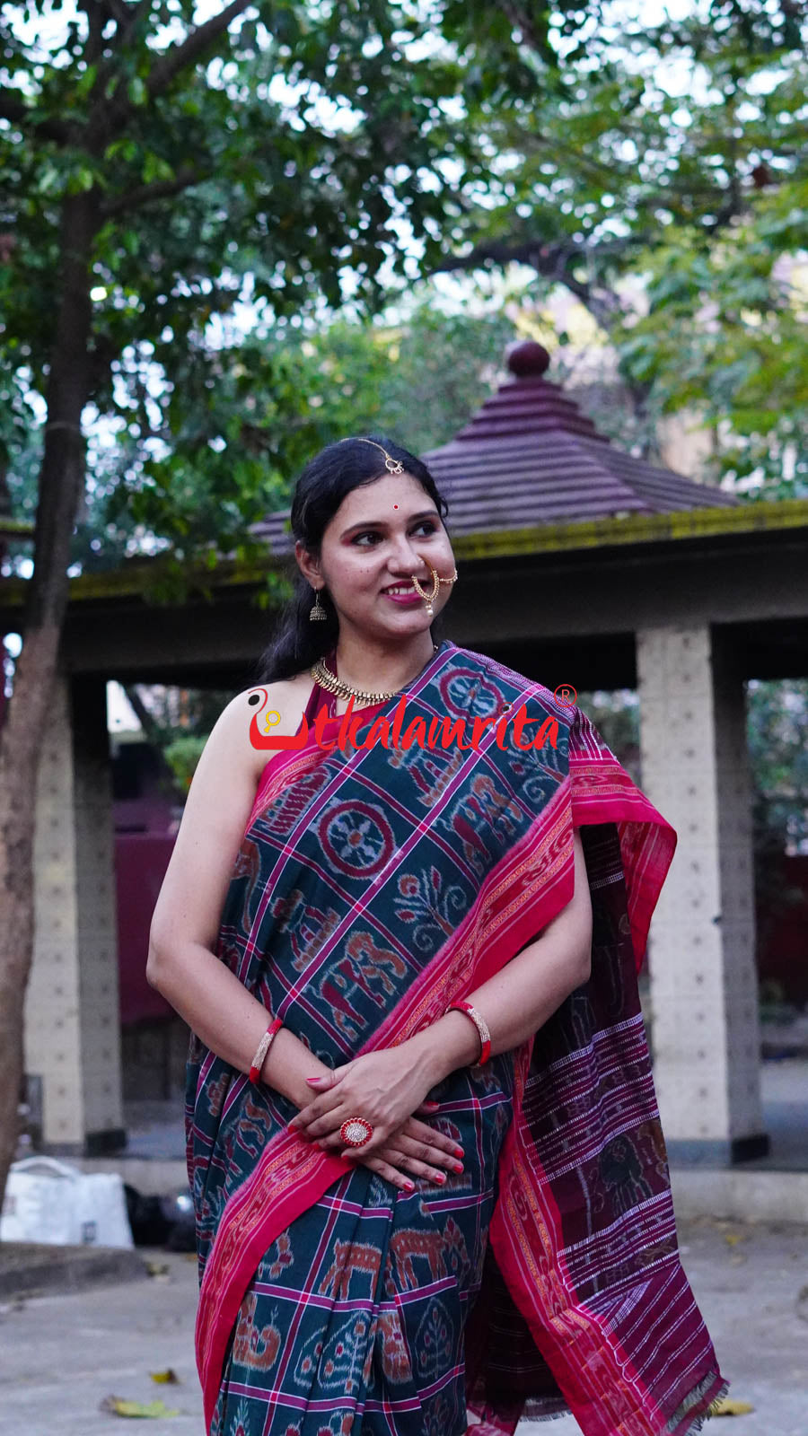 Bottle Green Red Border Nabakothi Cotton Saree