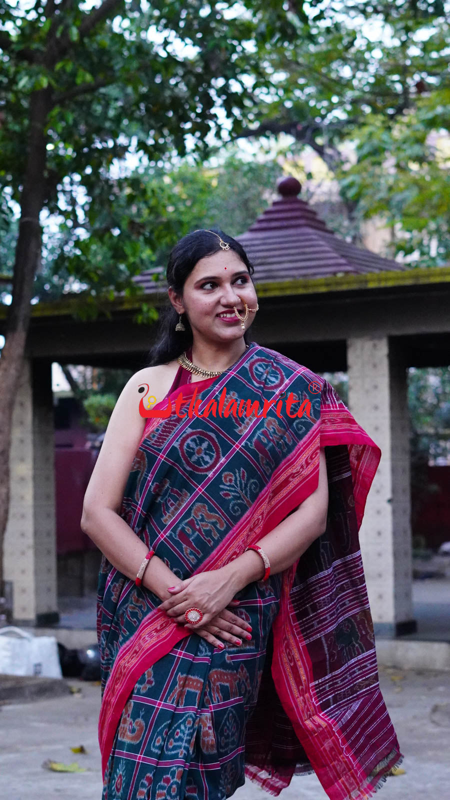 Bottle Green Red Border Nabakothi Cotton Saree