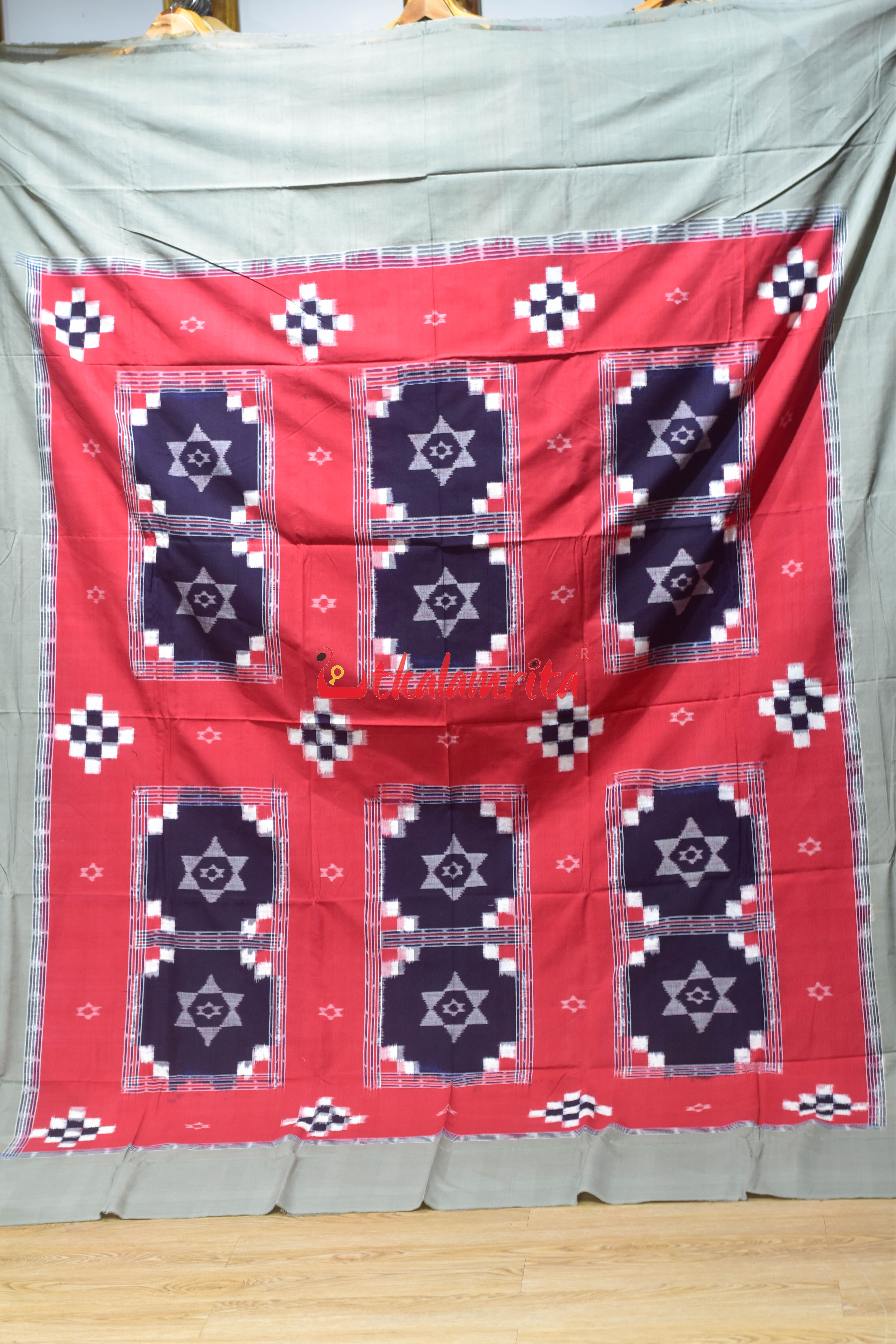Red Blue Tipa L Design Cotton (Double Bedsheet)