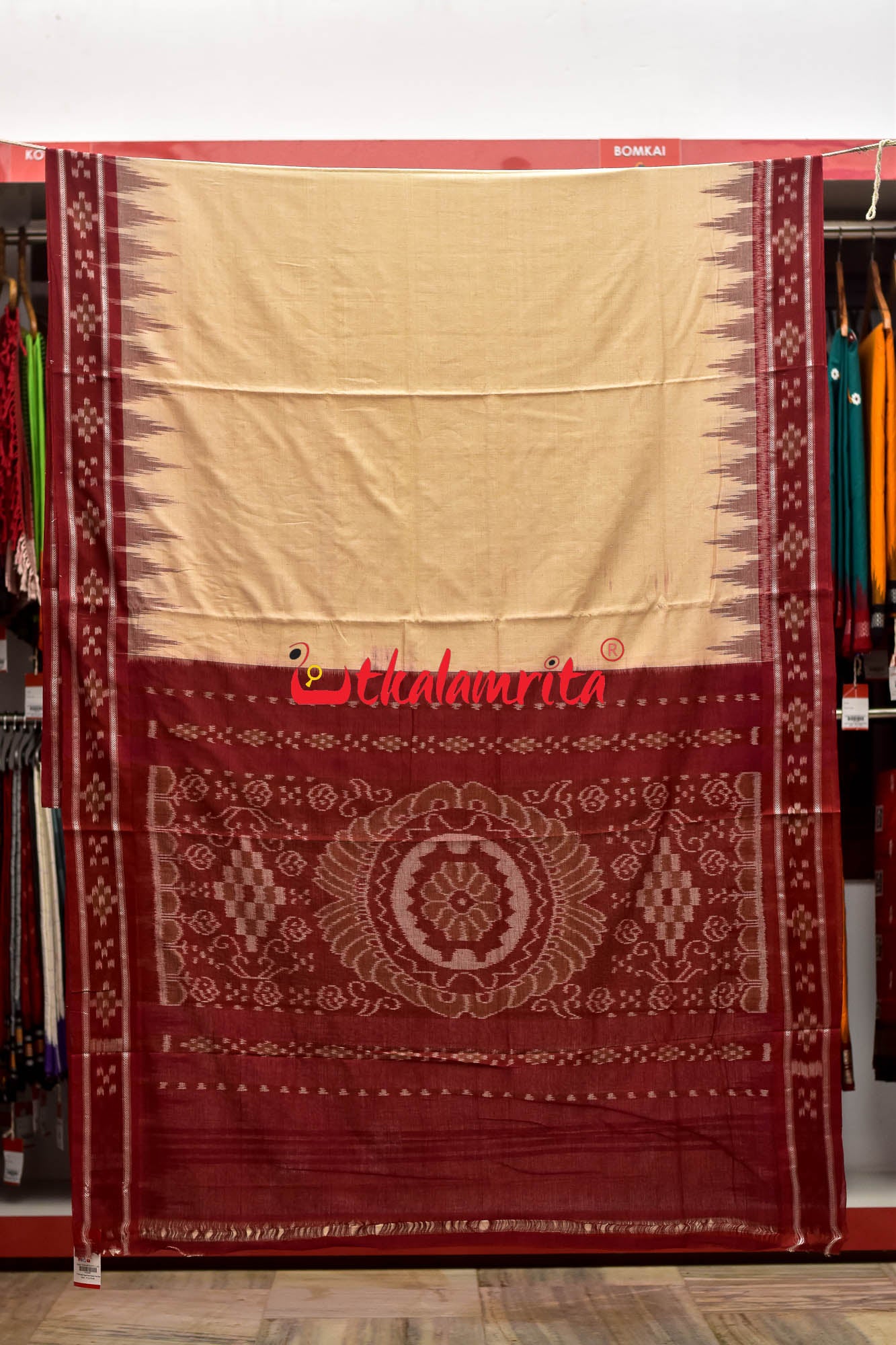 Off White Kumbha Pasapali Border Khandua Cotton Saree