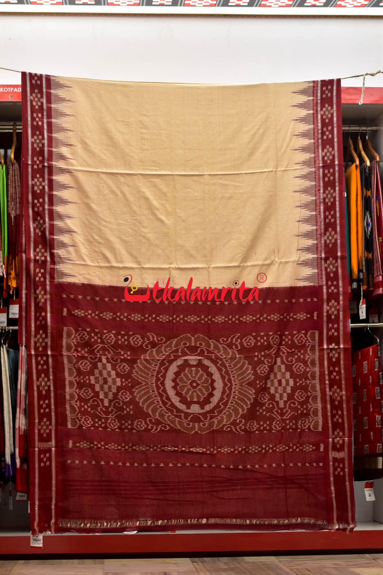 Off White Kumbha Pasapali Border Khandua Cotton Saree
