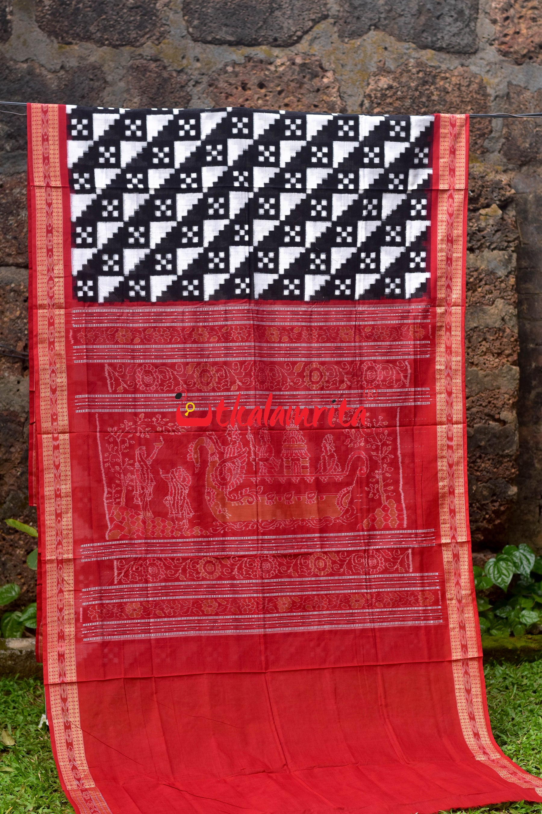 Diagonal Pasapali Black White Cotton Saree