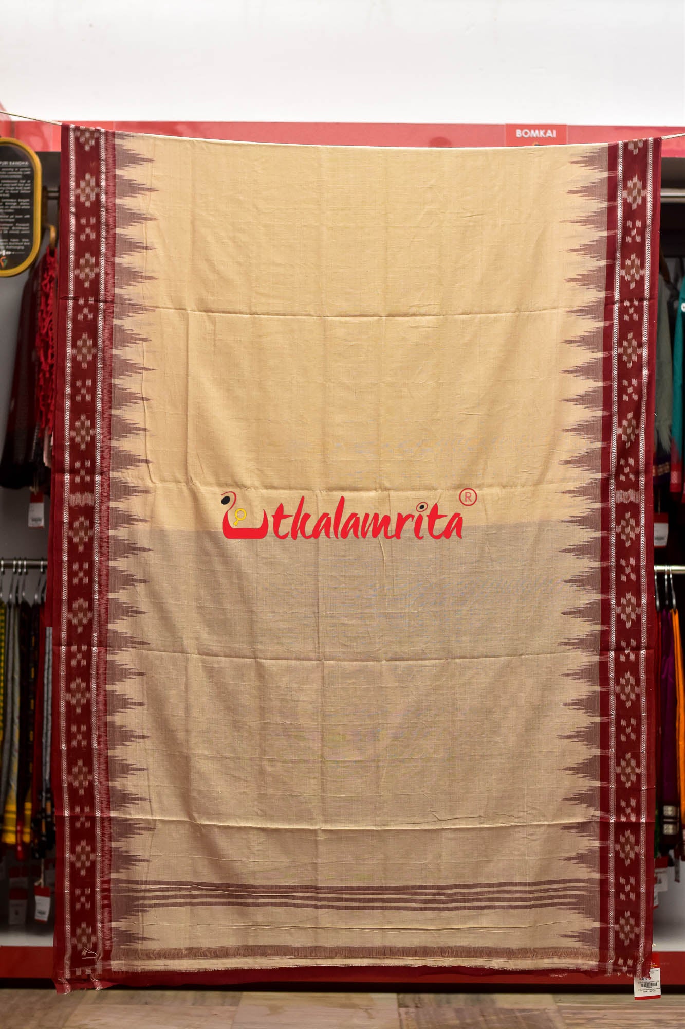 Off White Kumbha Pasapali Border Khandua Cotton Saree