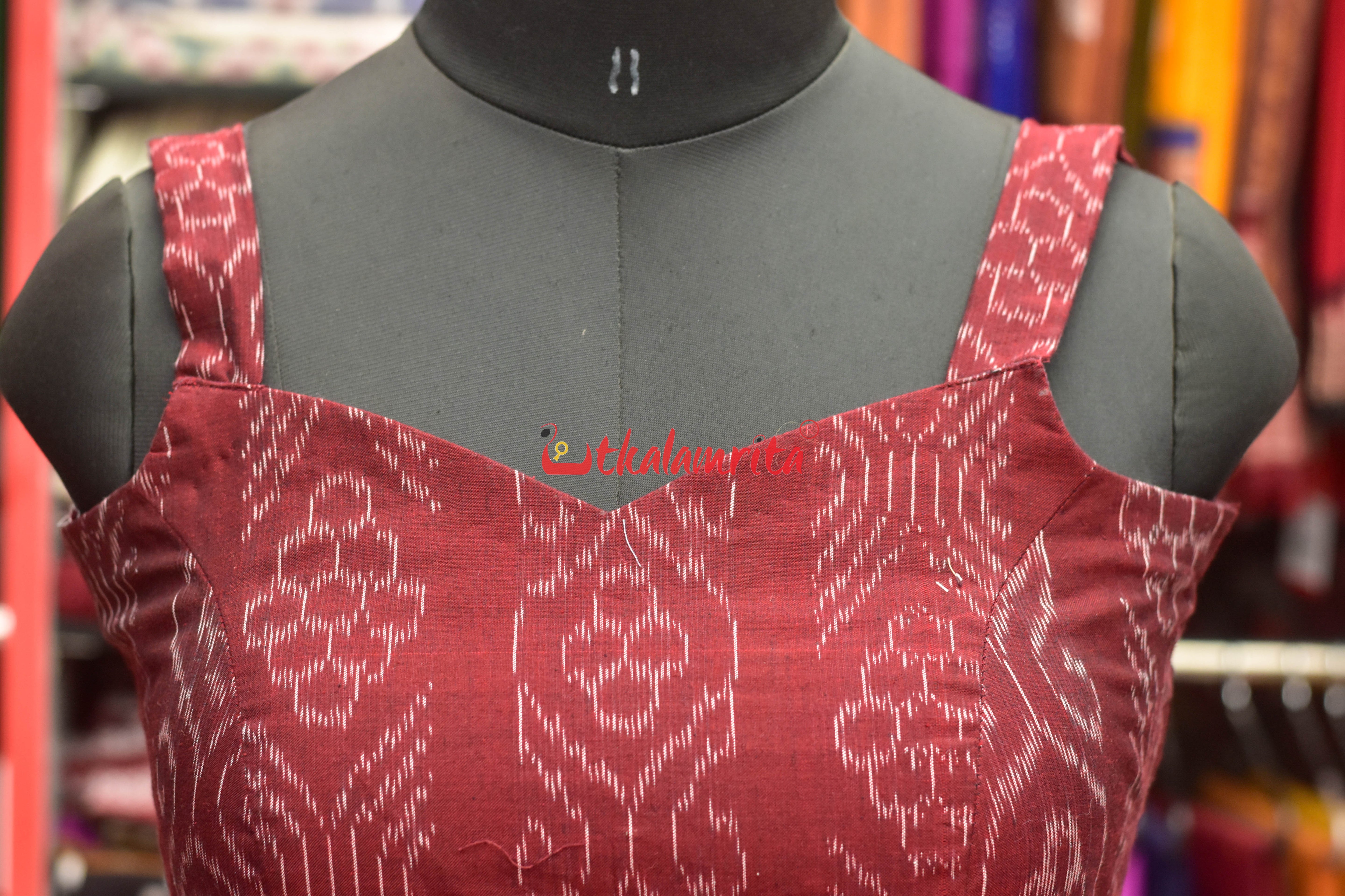 Flower Bandha on Maroon Sleeveless (Blouse)