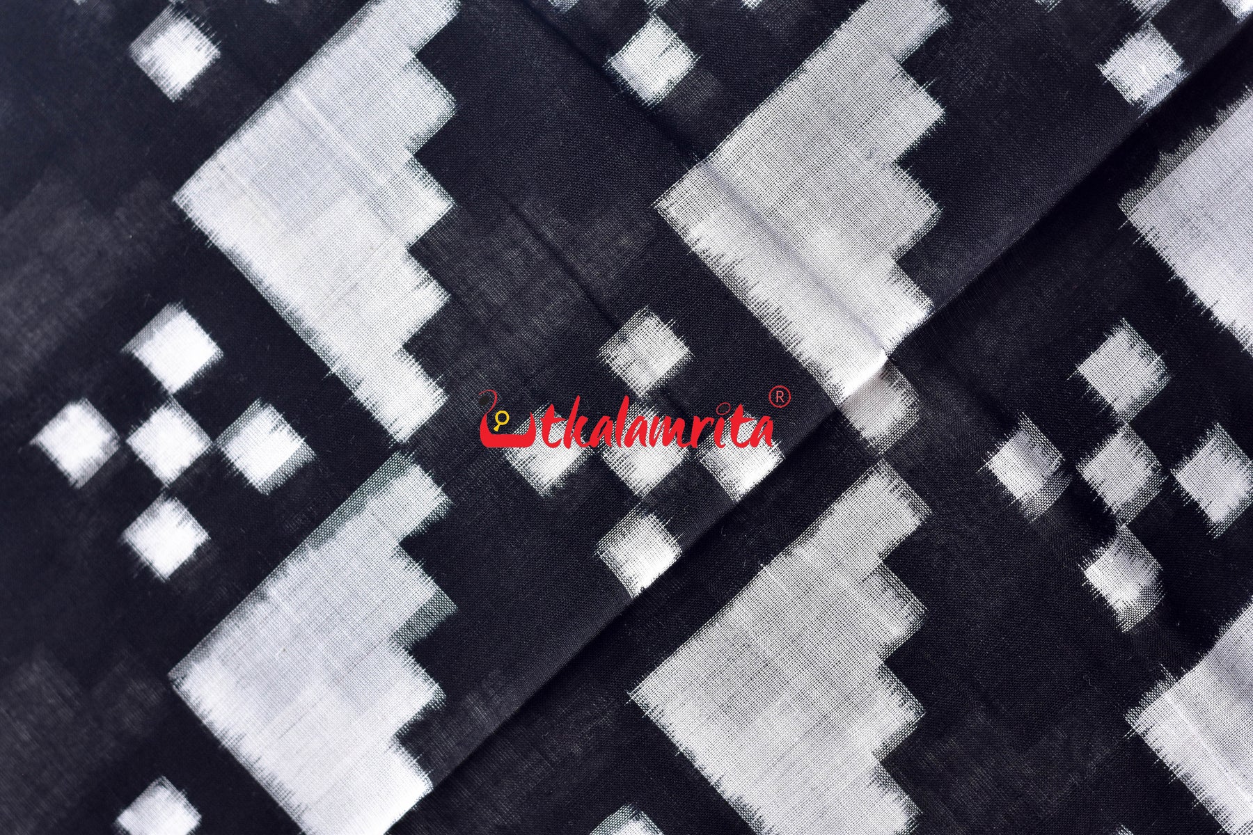 Diagonal Pasapali Black White Cotton Saree