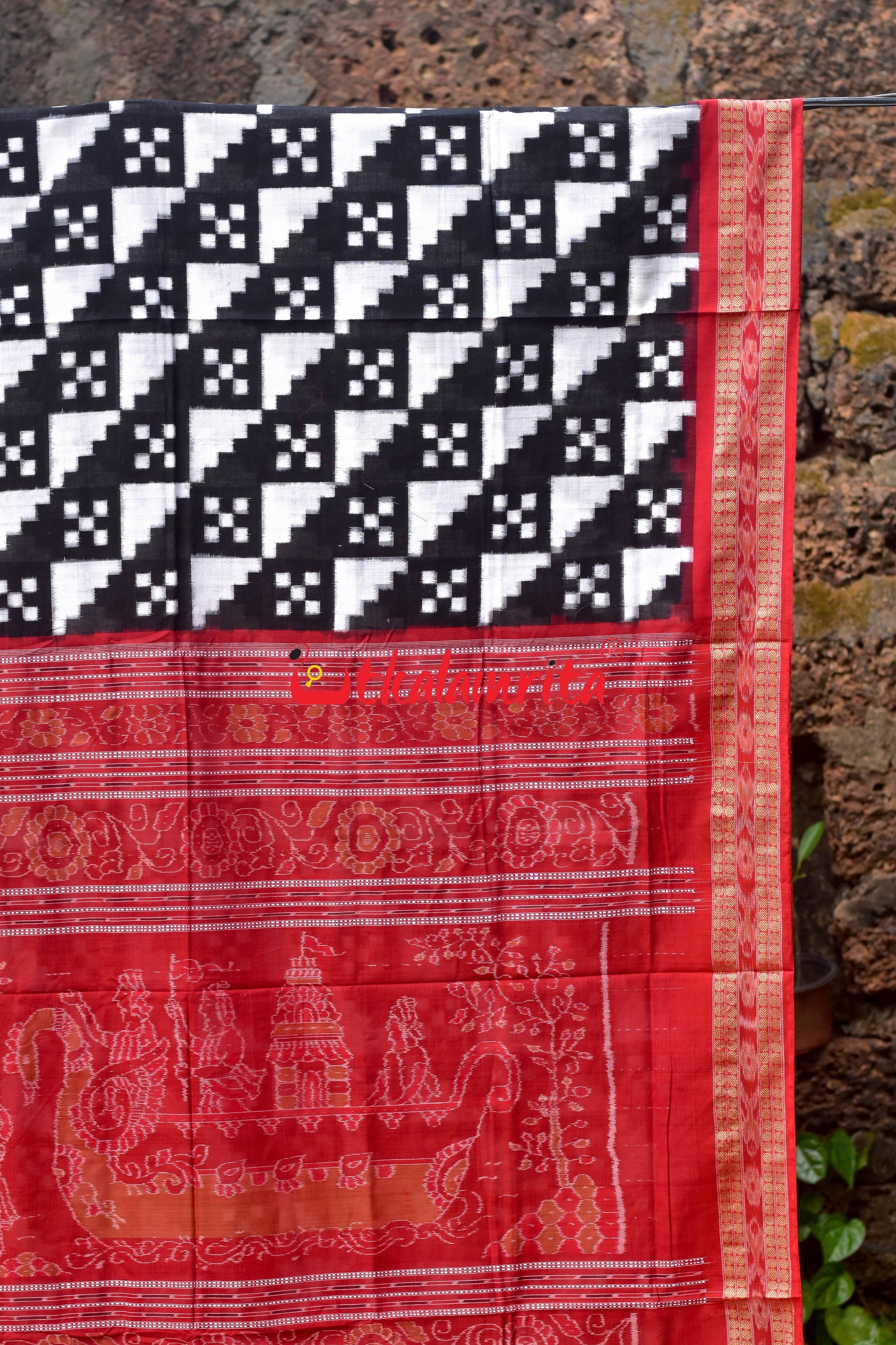 Diagonal Pasapali Black White Cotton Saree