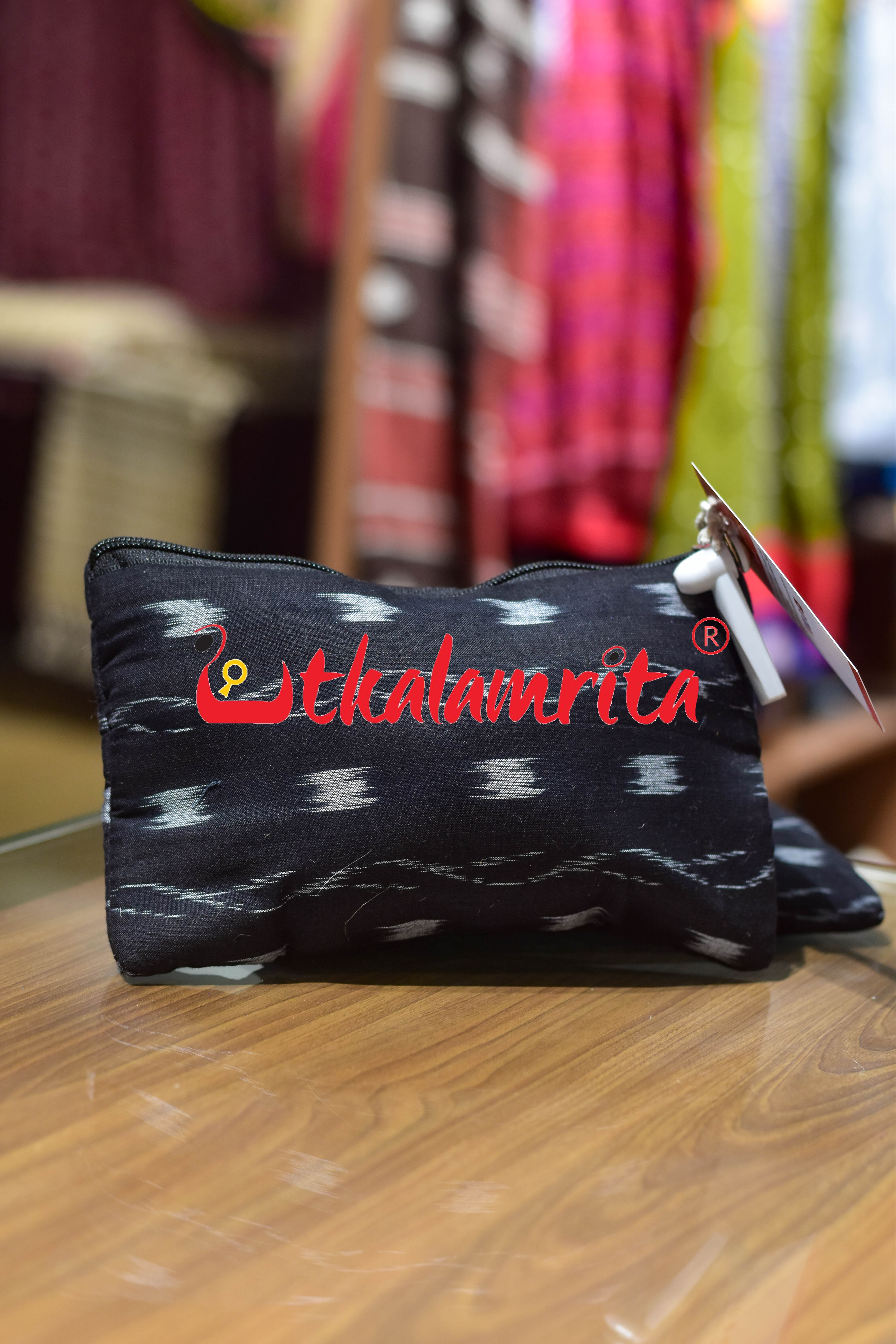 Black Tipa Lata Small Purse