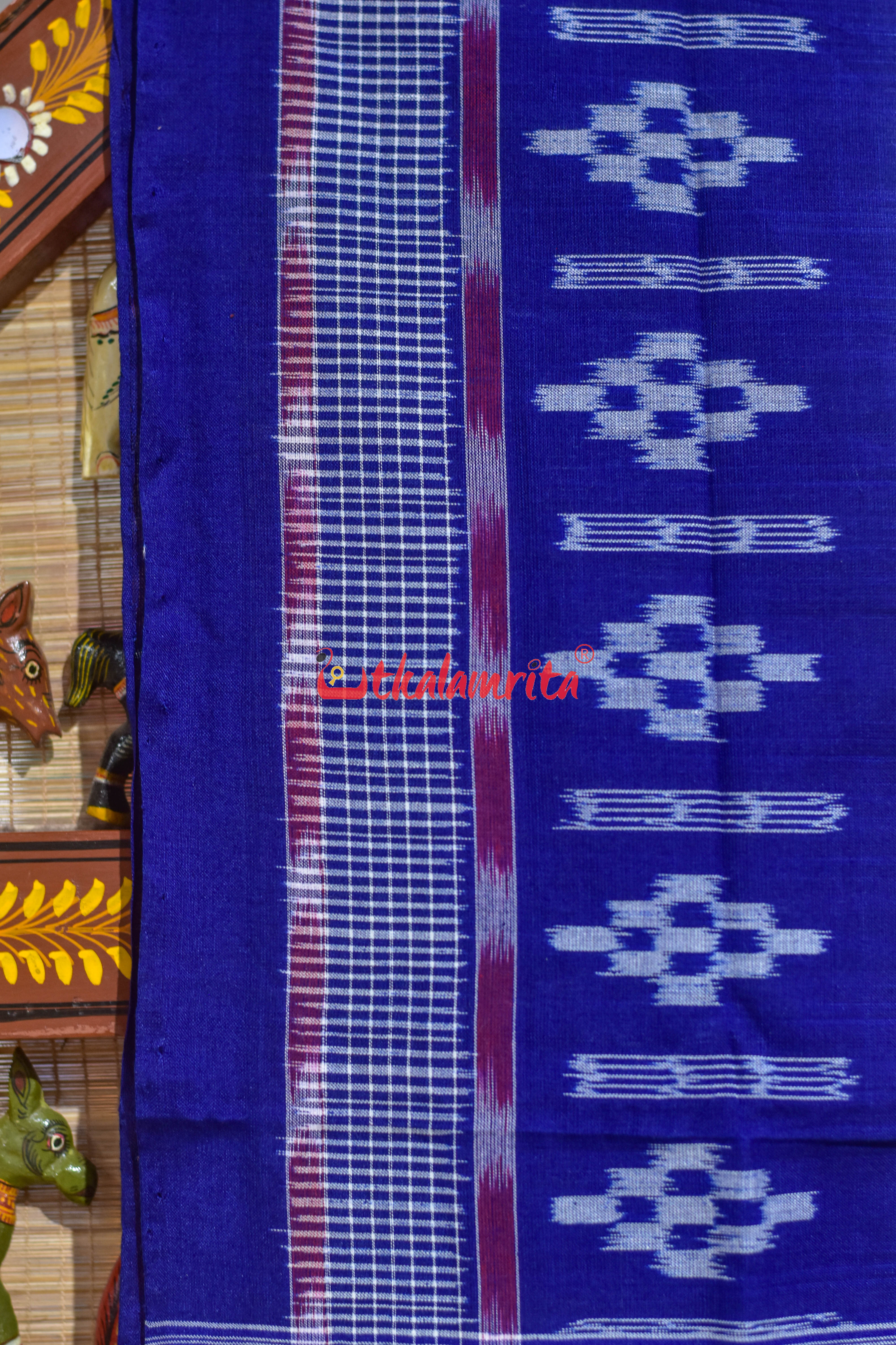 Dhanpatri Cream Blue Cotton Saree