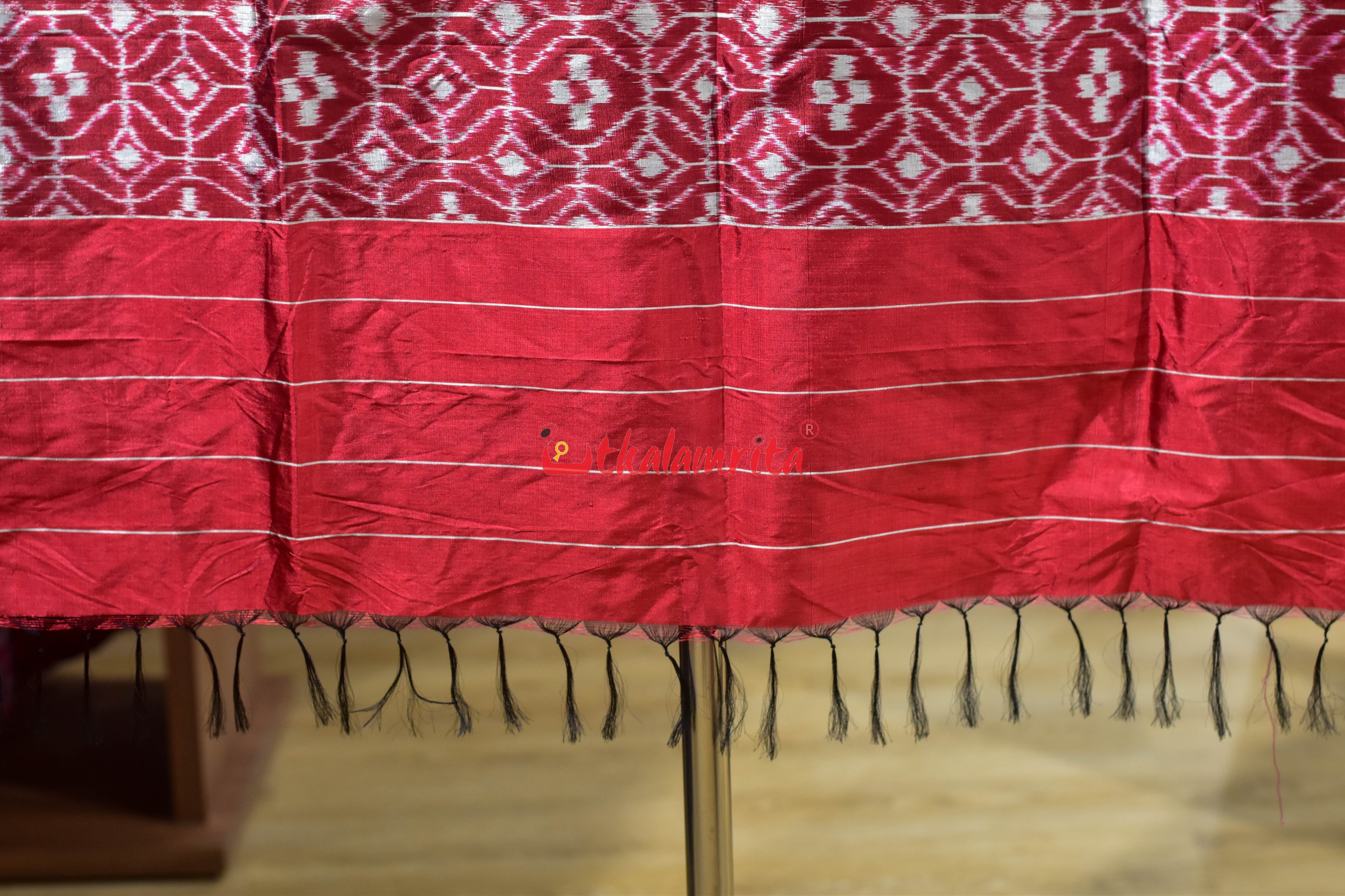 Red Single Ikat Pasapali Silk (Dupatta)