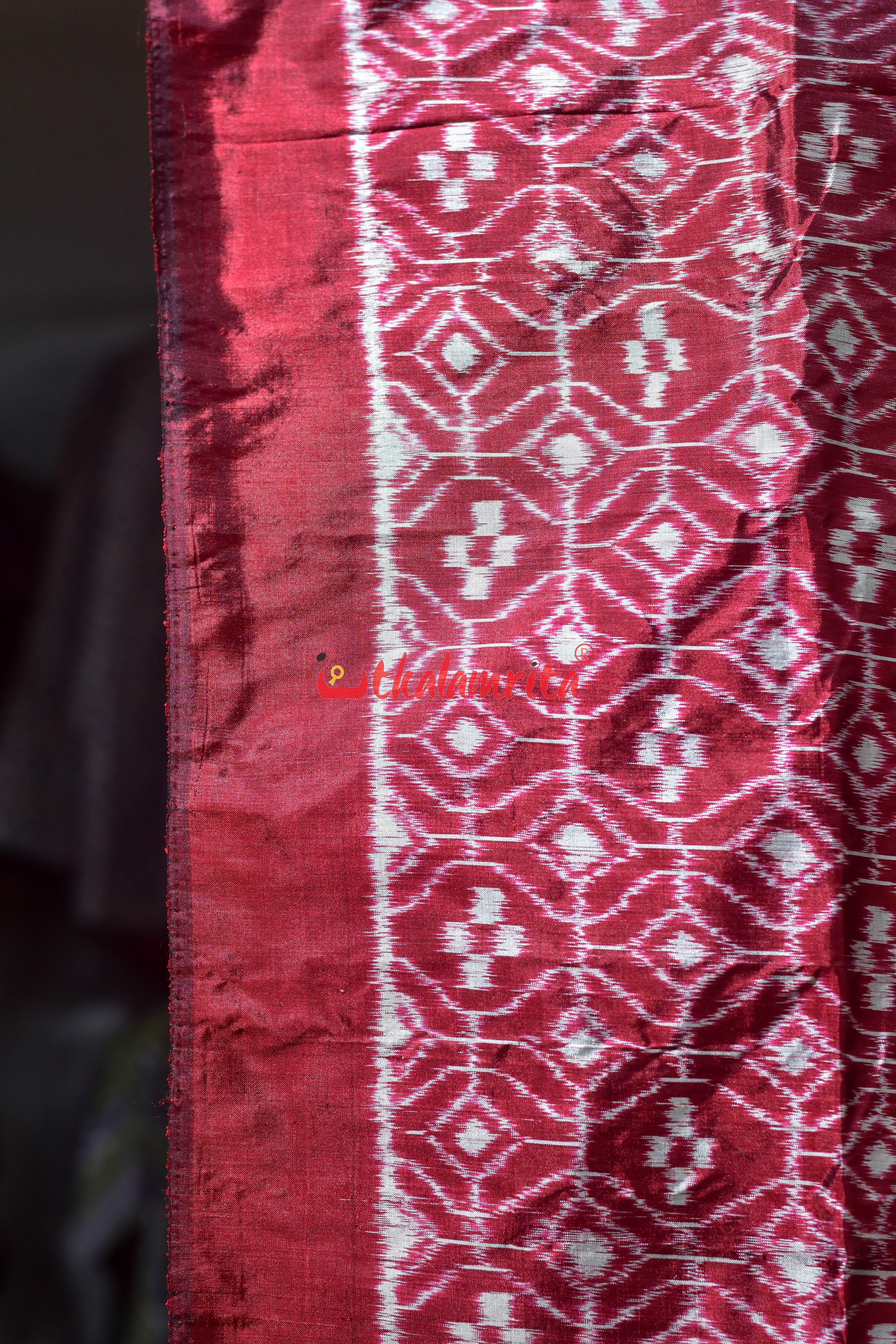 Red Single Ikat Pasapali Silk (Dupatta)