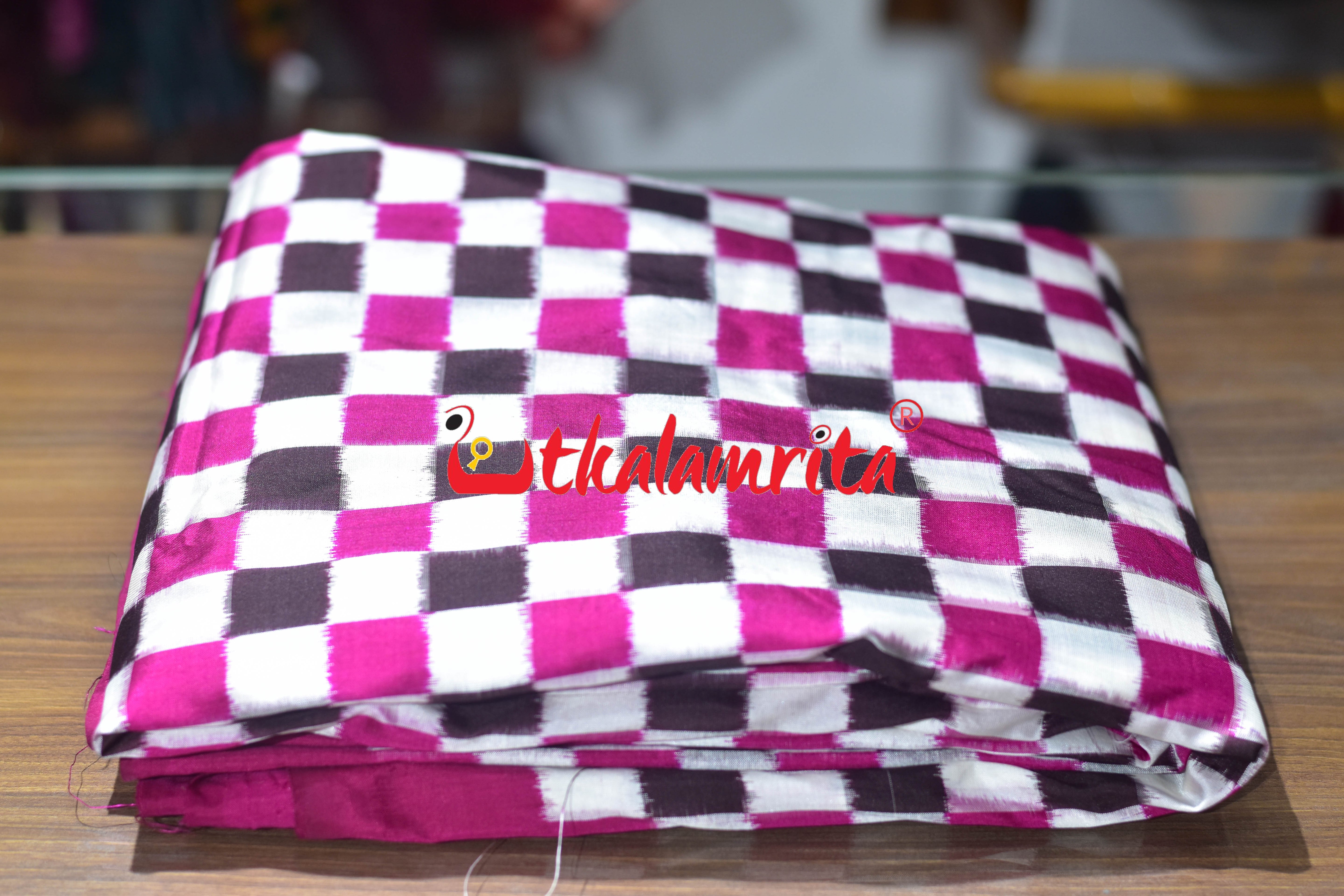 45 Kuthi Coffee Magenta Silk (Fabric)