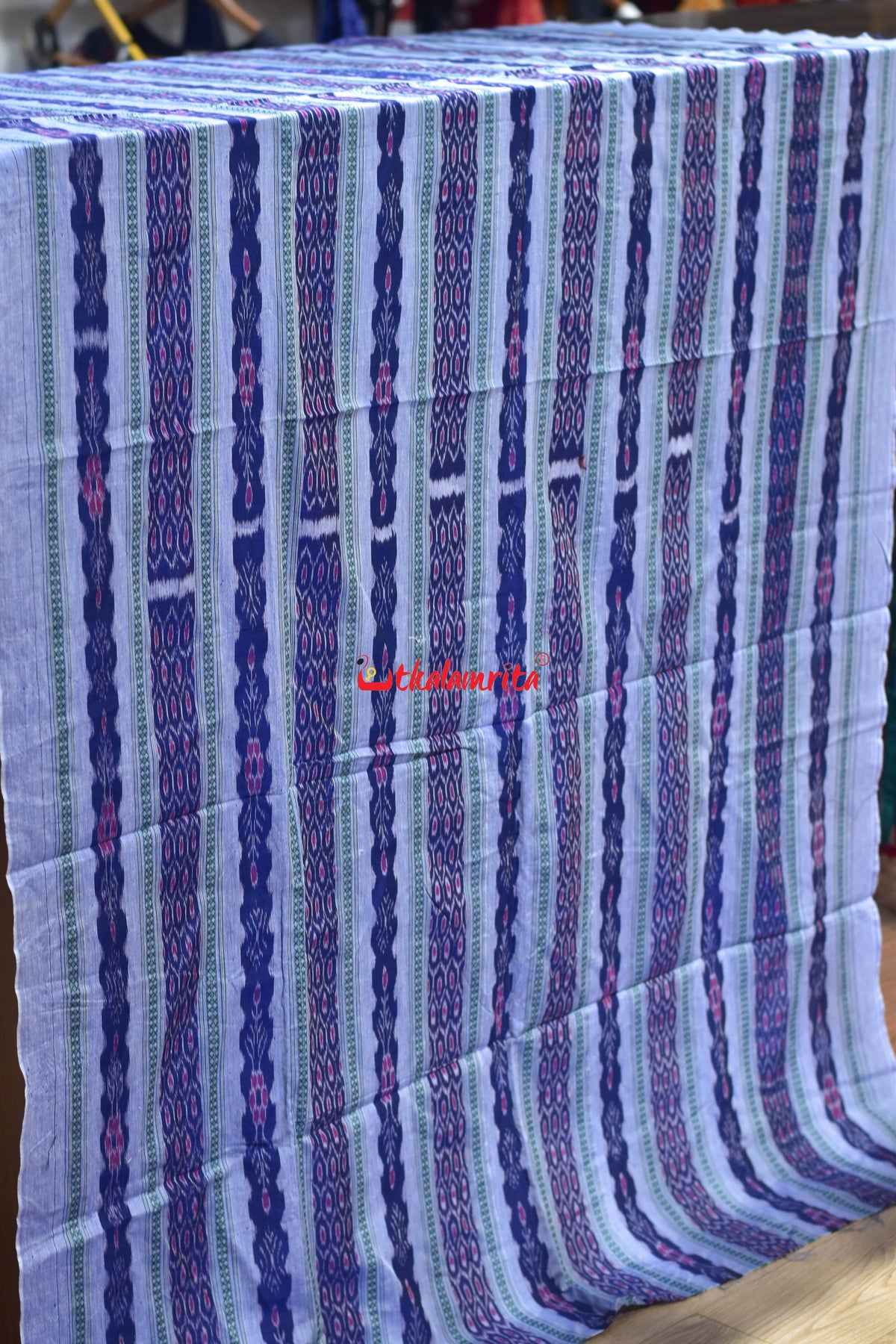 blue with green kangula (fabric)