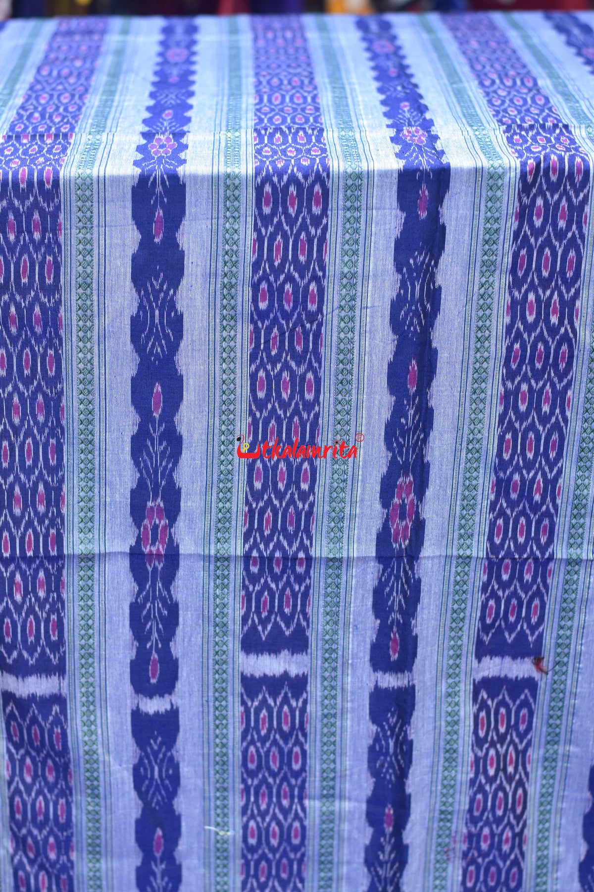 blue with green kangula (fabric)