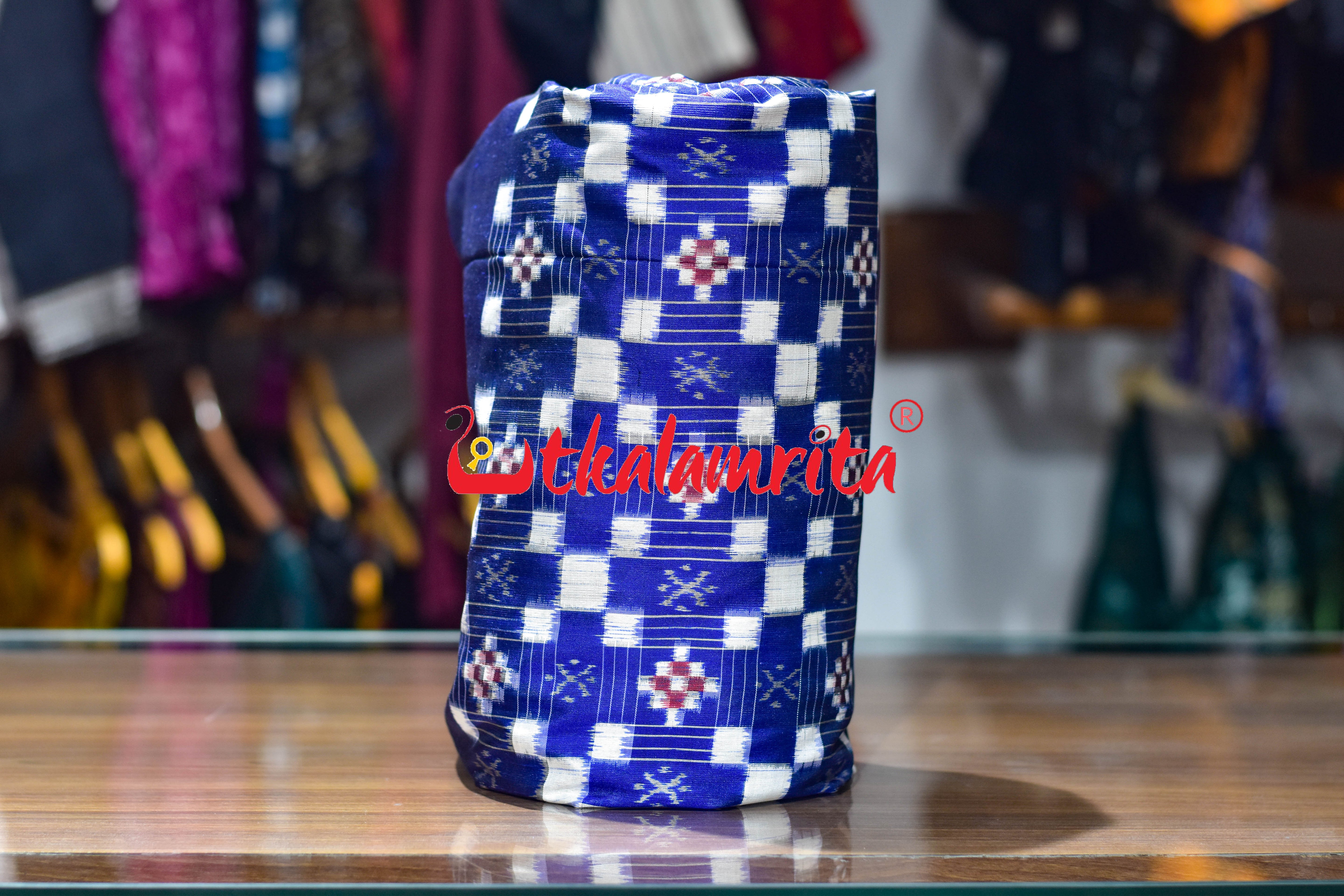 Blue White Kothi Pasapali Silk (Fabric)