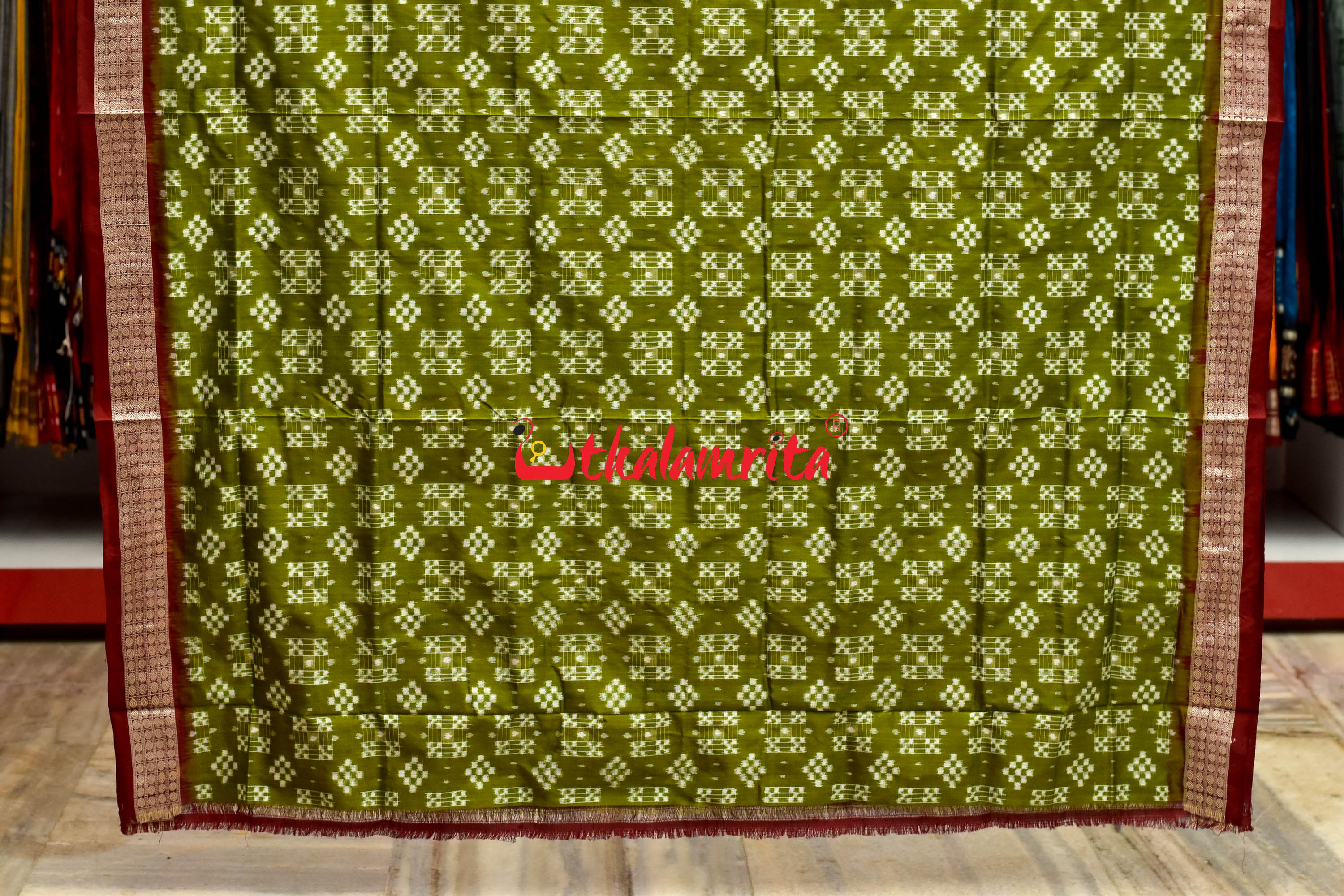 45 Kuthi Mehndi Maroon Pasapali Silk Saree