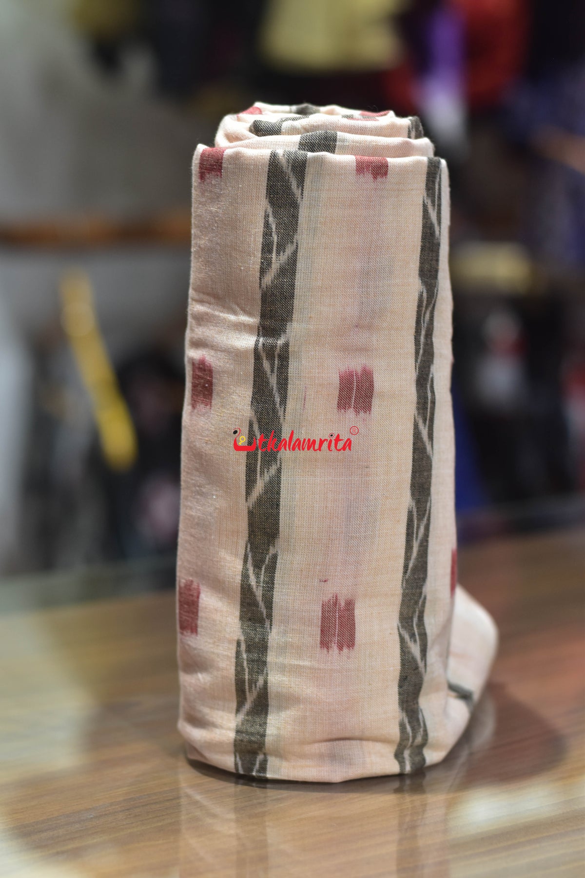 matha red dots & lata (fabric)