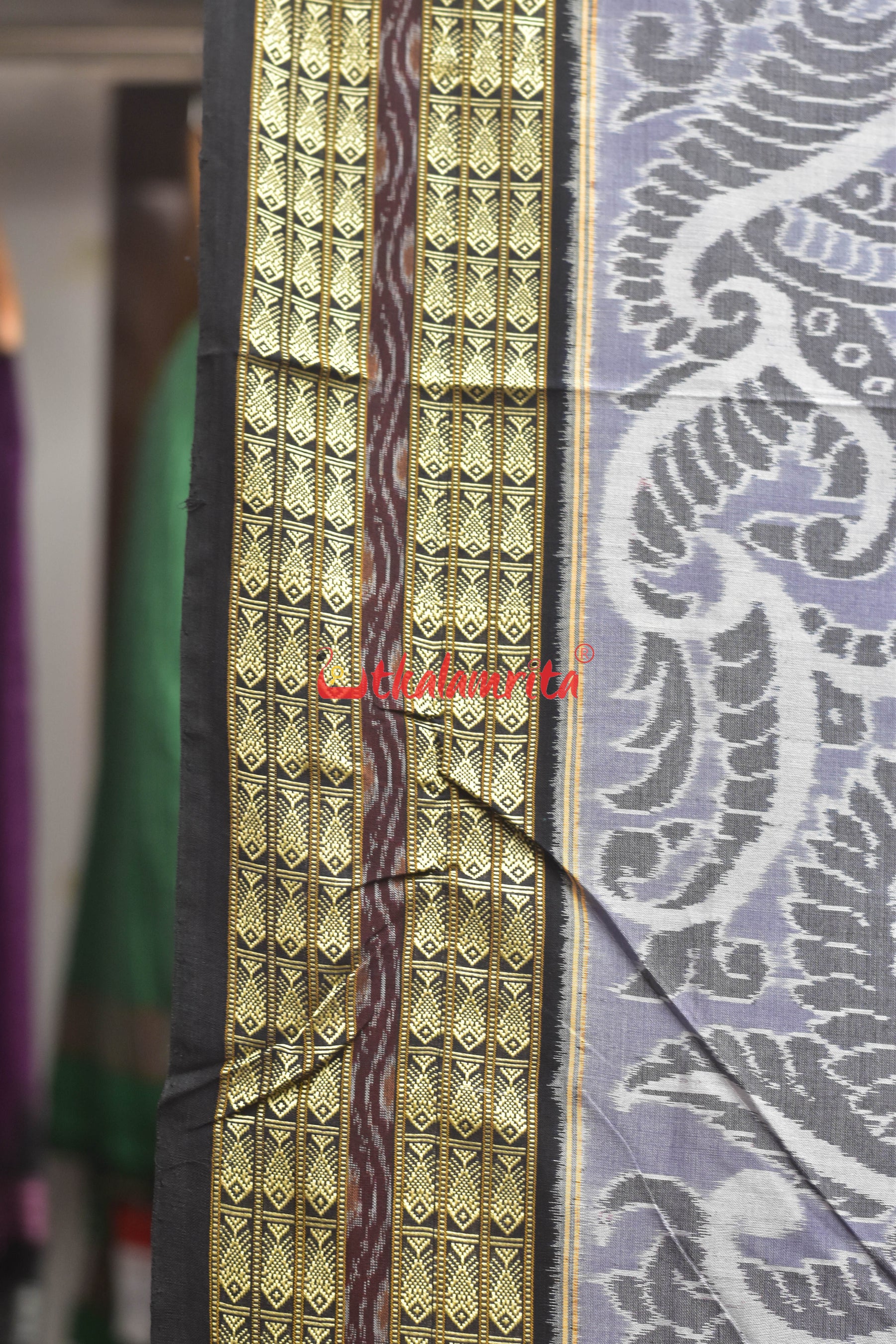 Grey Red Flowers Bandha Sambalpuri Cotton Saree