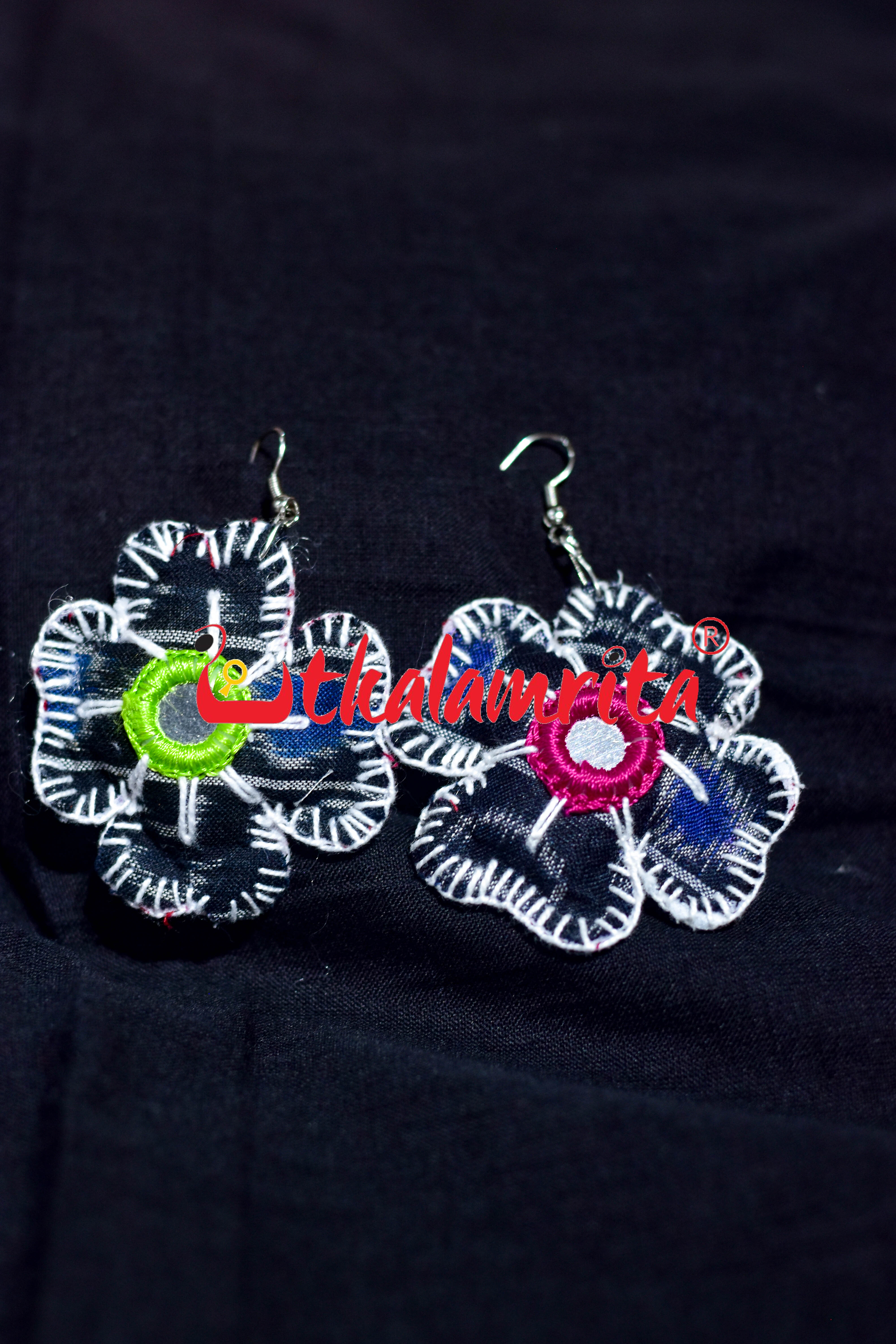 Black White Double Sided Flower (Handloom Earring)