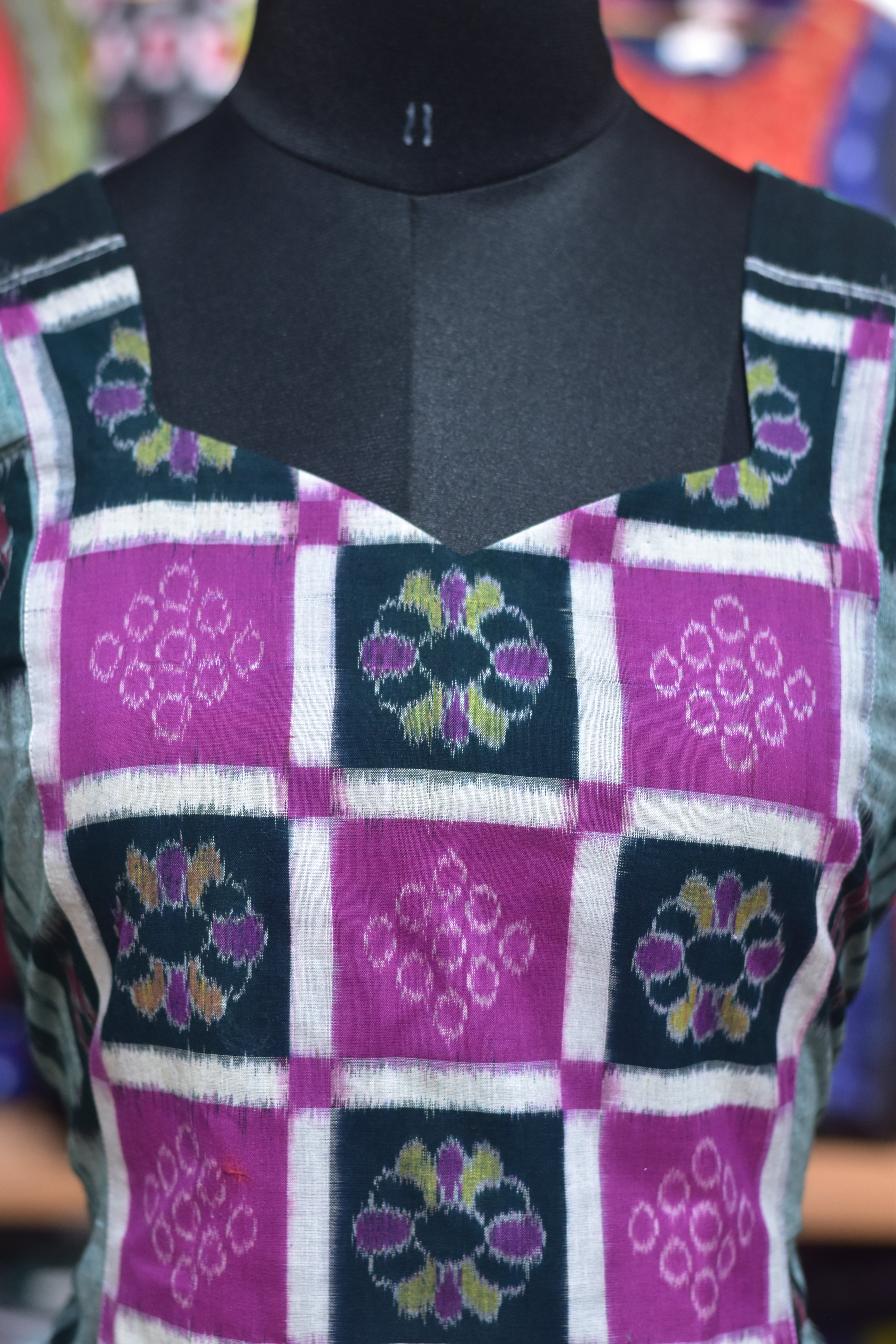 Deep Green Box Flower Kothi Pasapali Cotton (Ladies' Kurti)