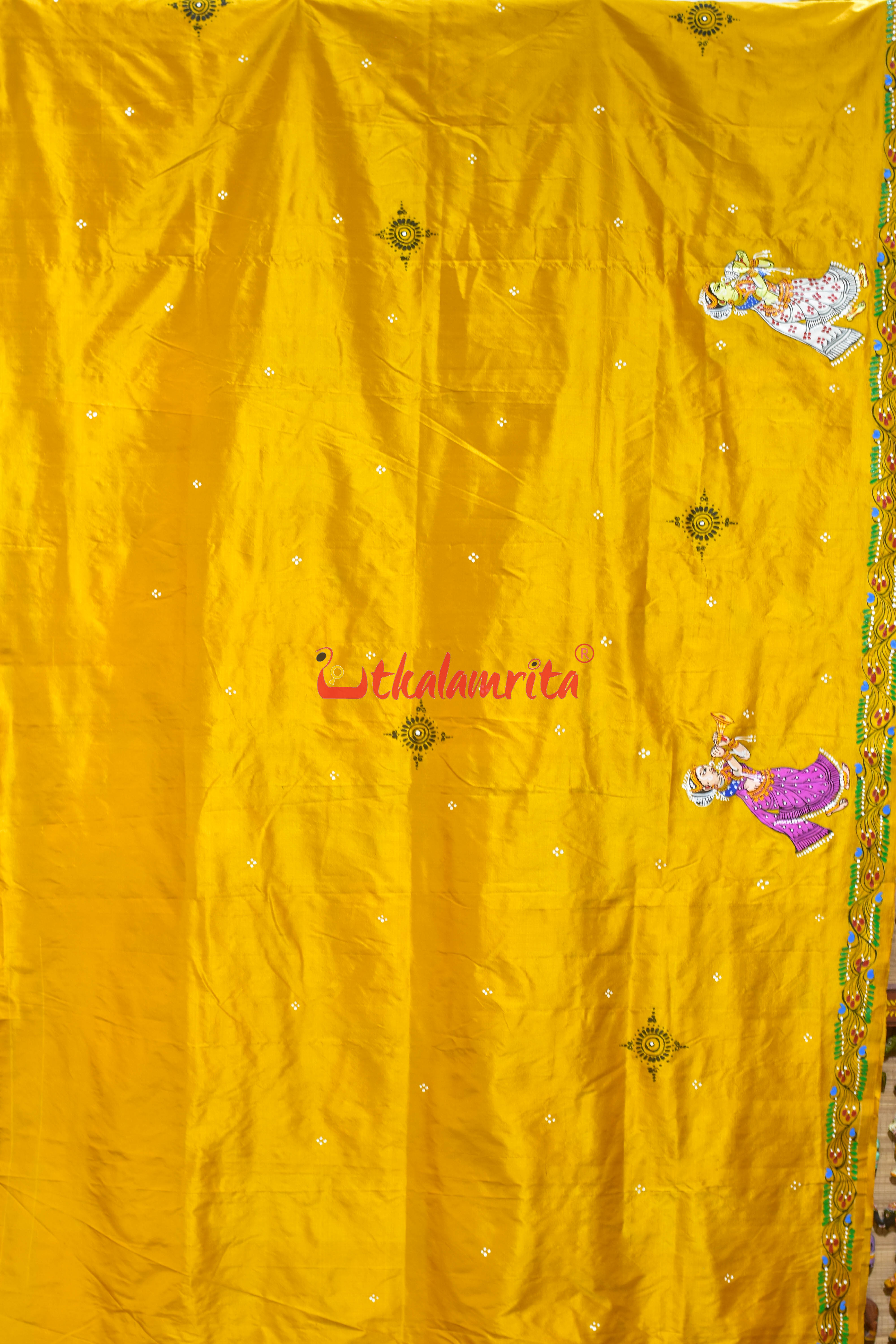 Golden Bahaghara Them Pattachitra Silk Saree