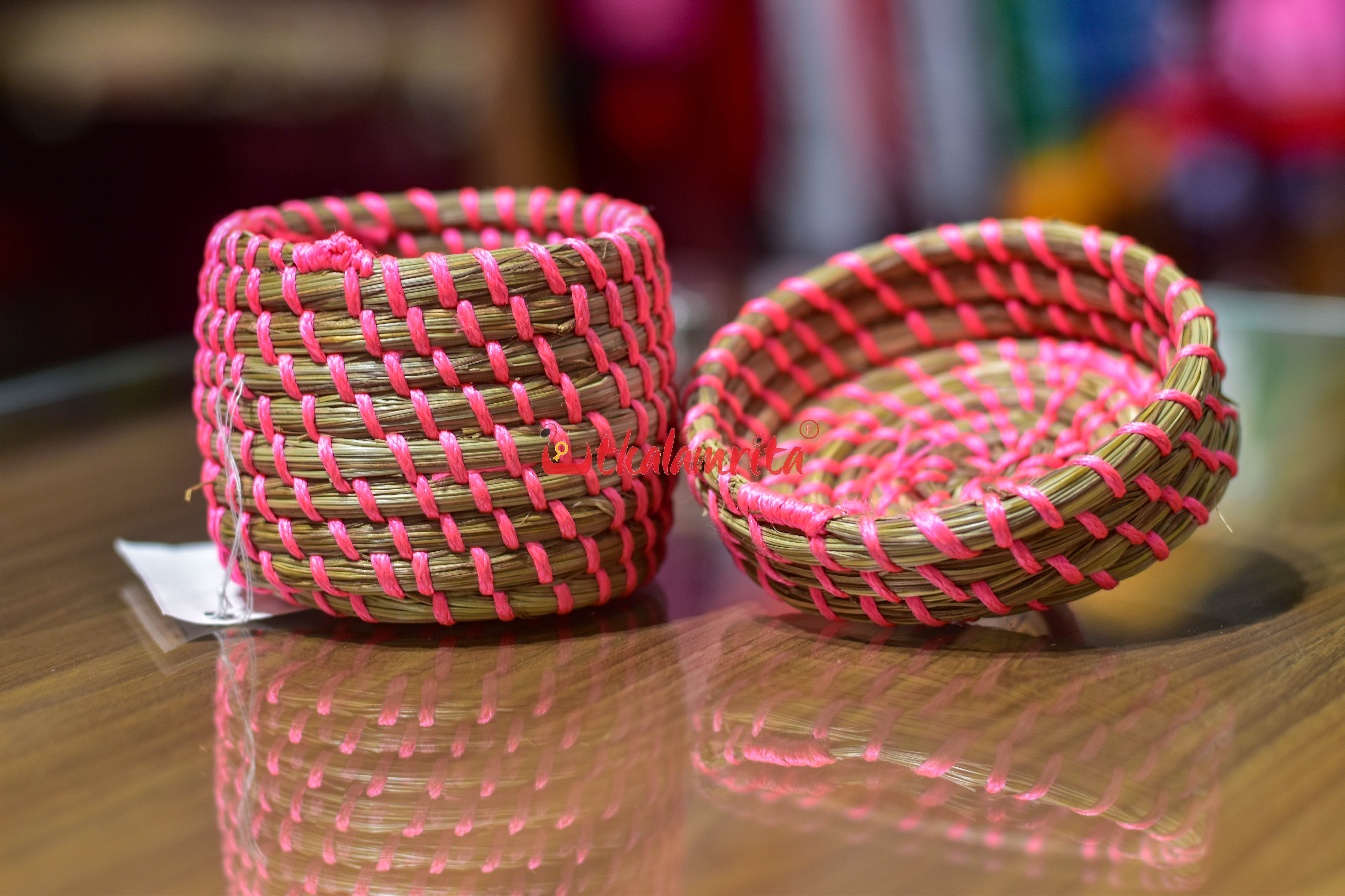 Sabai Grass Fluorescent Pink Thread Jewellery Box