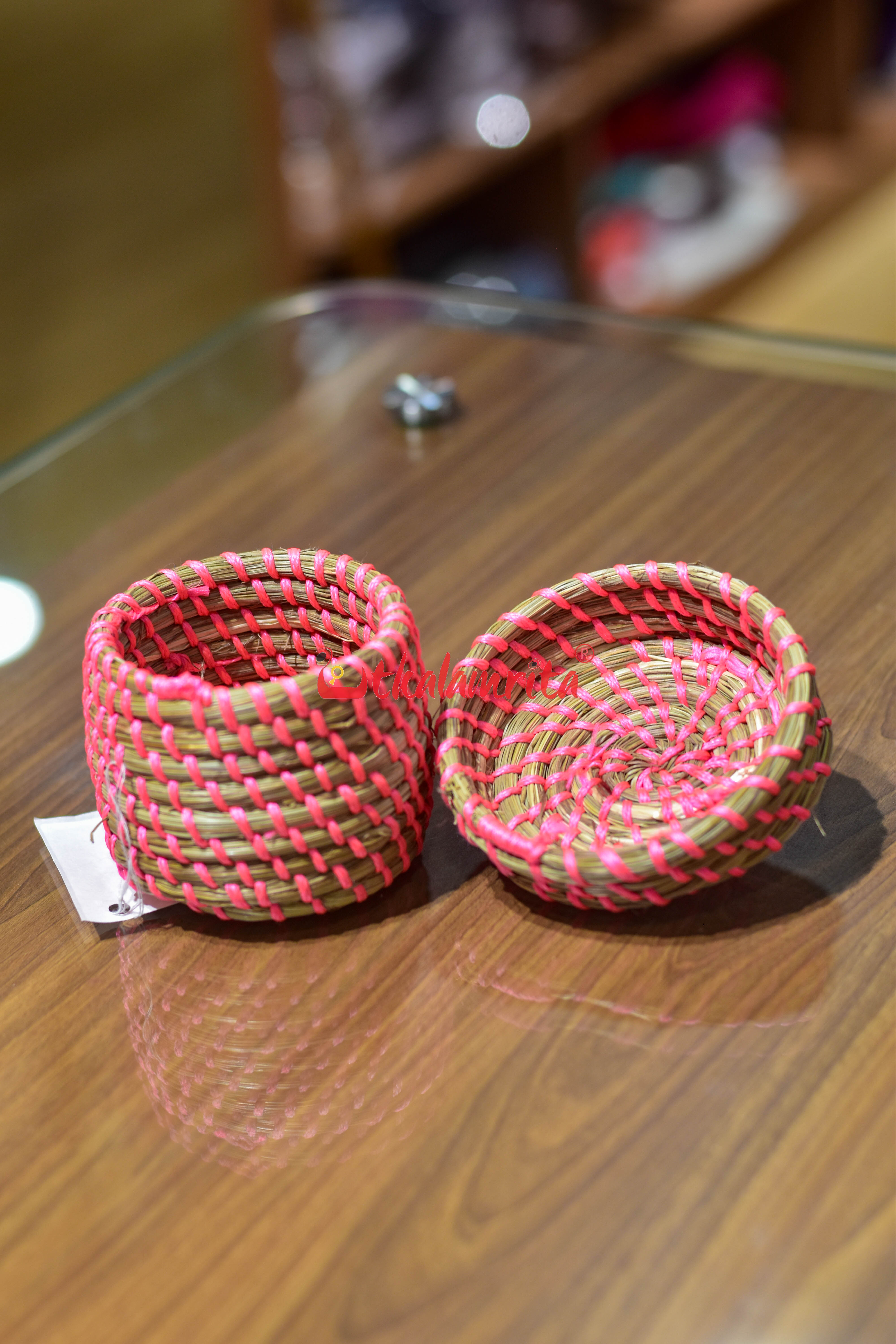 Sabai Grass Fluorescent Pink Thread Jewellery Box