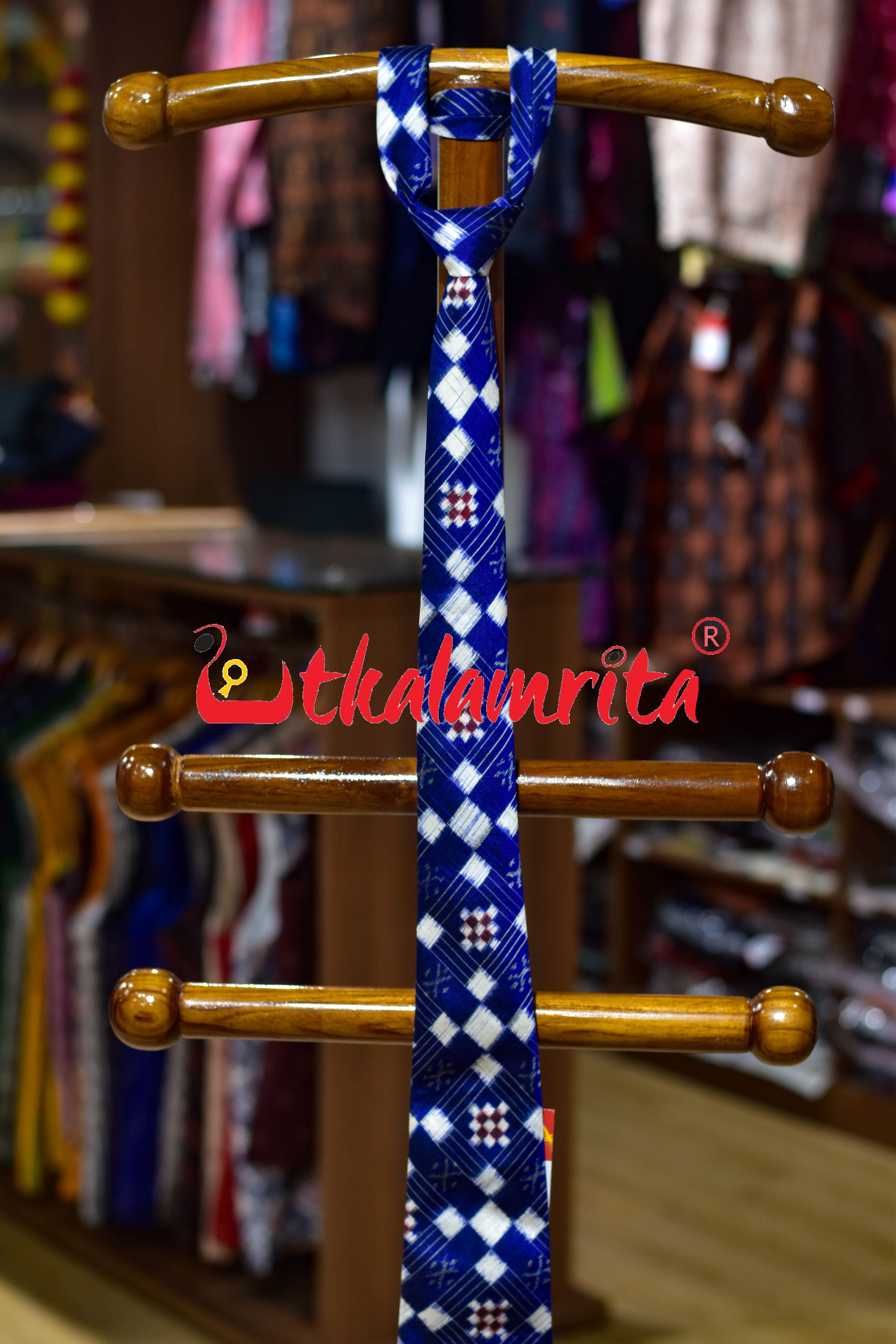 Blue White Kothi Pasapali Silk (Tie)