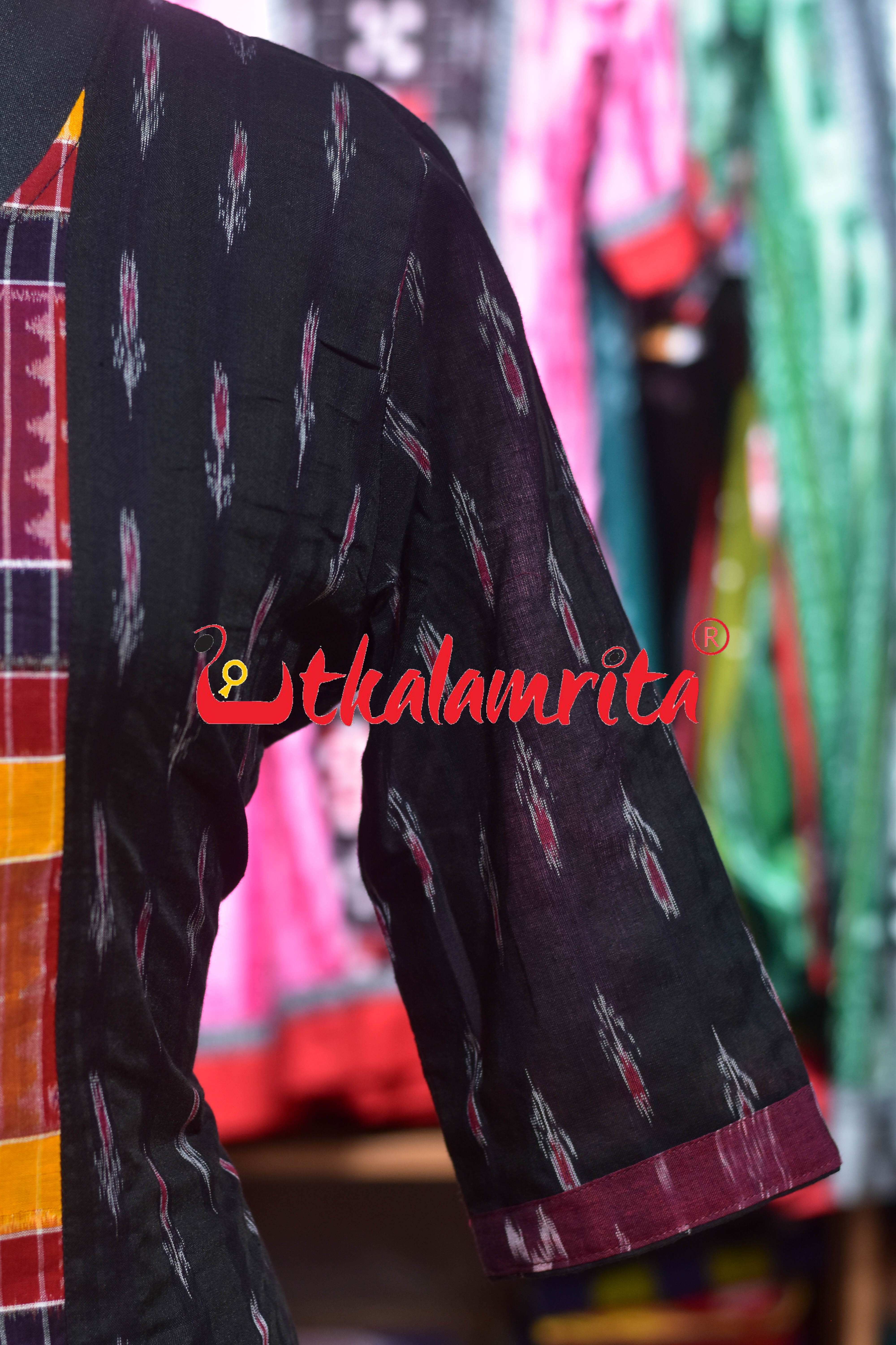 Black Labanga Middle Pasapali (Ladies' Kurti)
