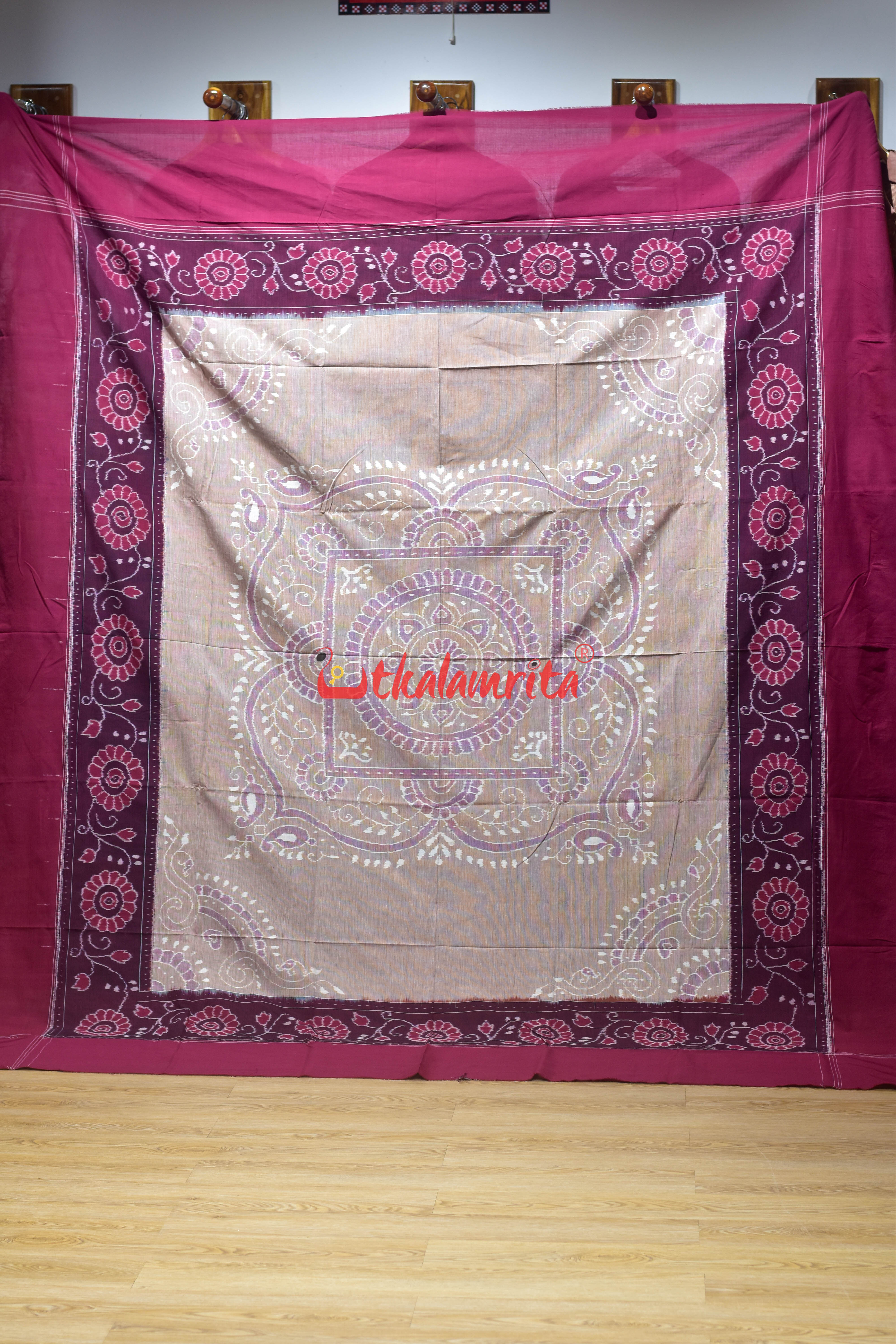 Maroon Cream Flower Bandha Bedsheet
