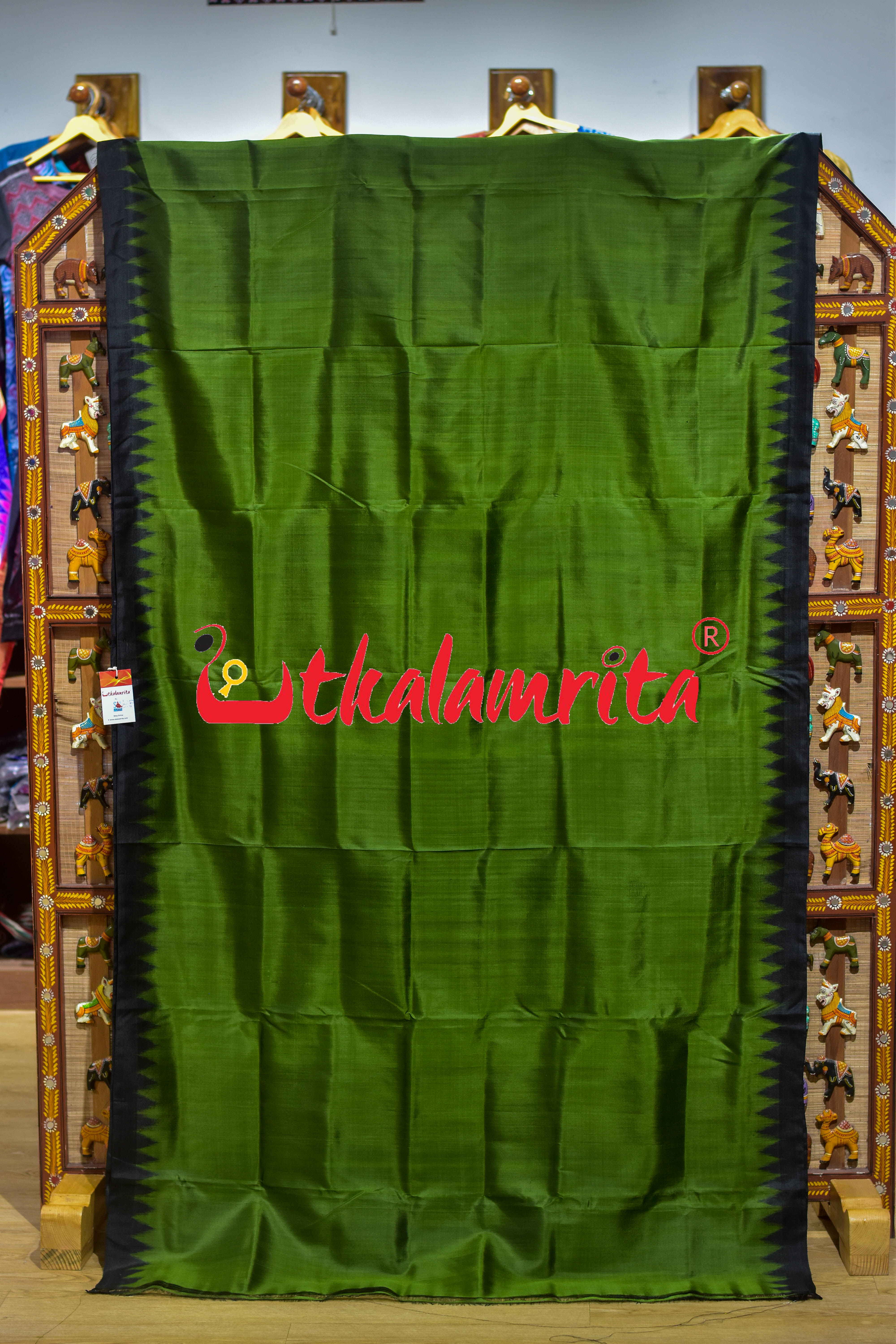 Mehndi Black Jhoti Anchal Khandua Silk Saree