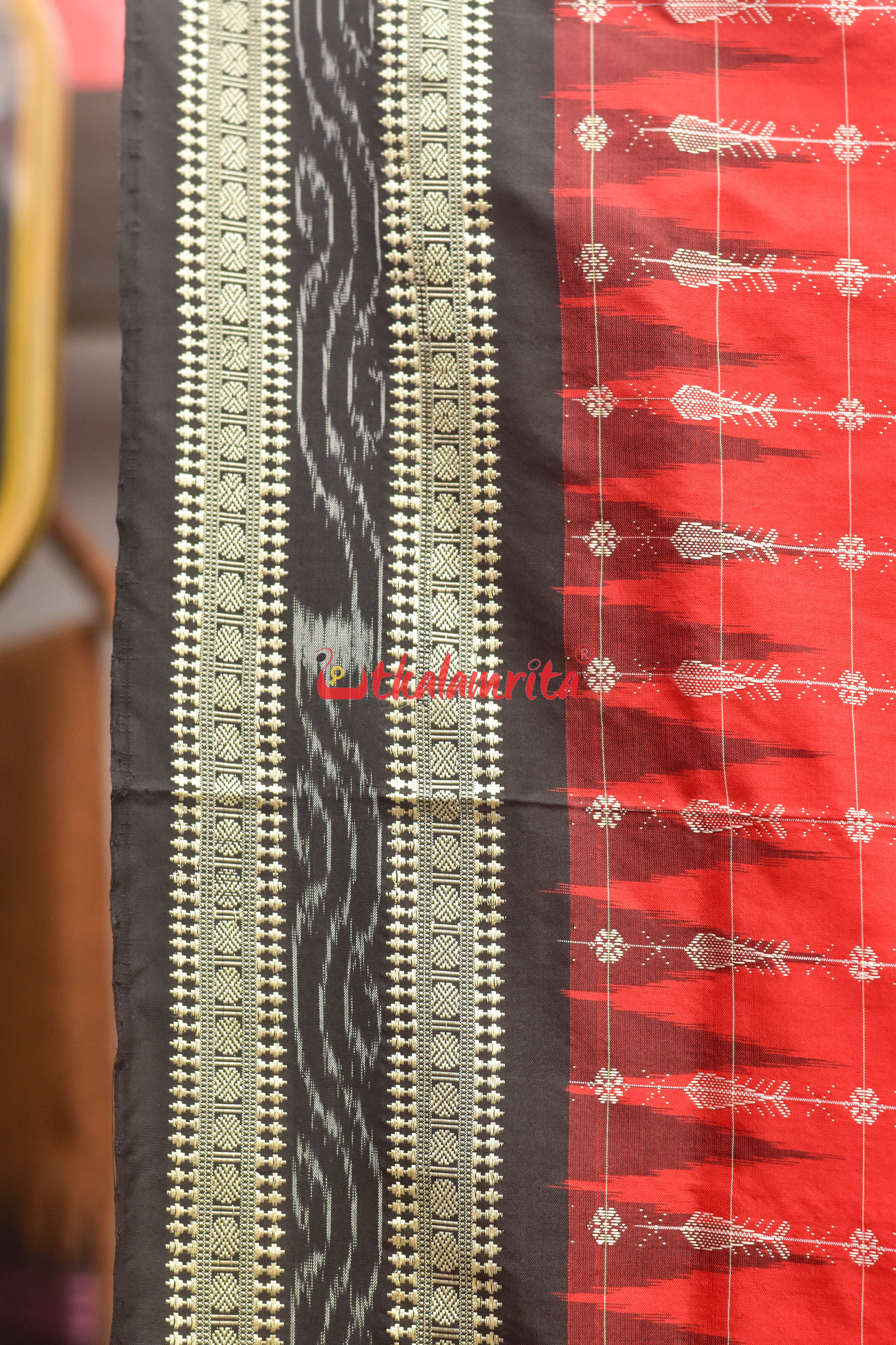 Hazar Buti Red Black Bomkai Silk Saree