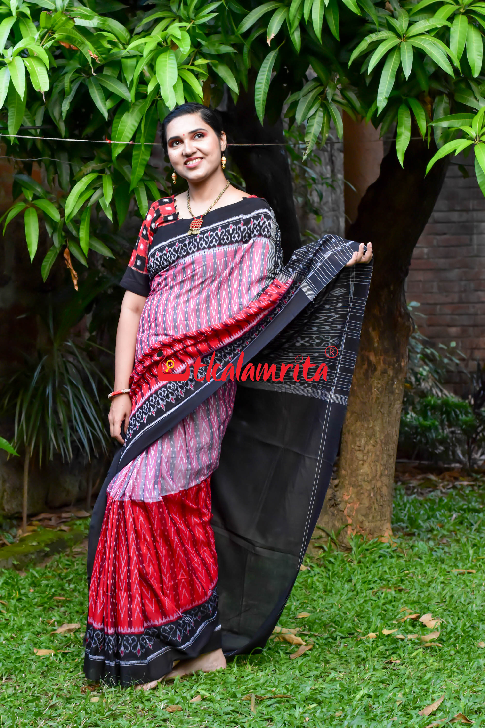 Half Half Pink Red Dhanpatri Sambalpuri Cotton Saree