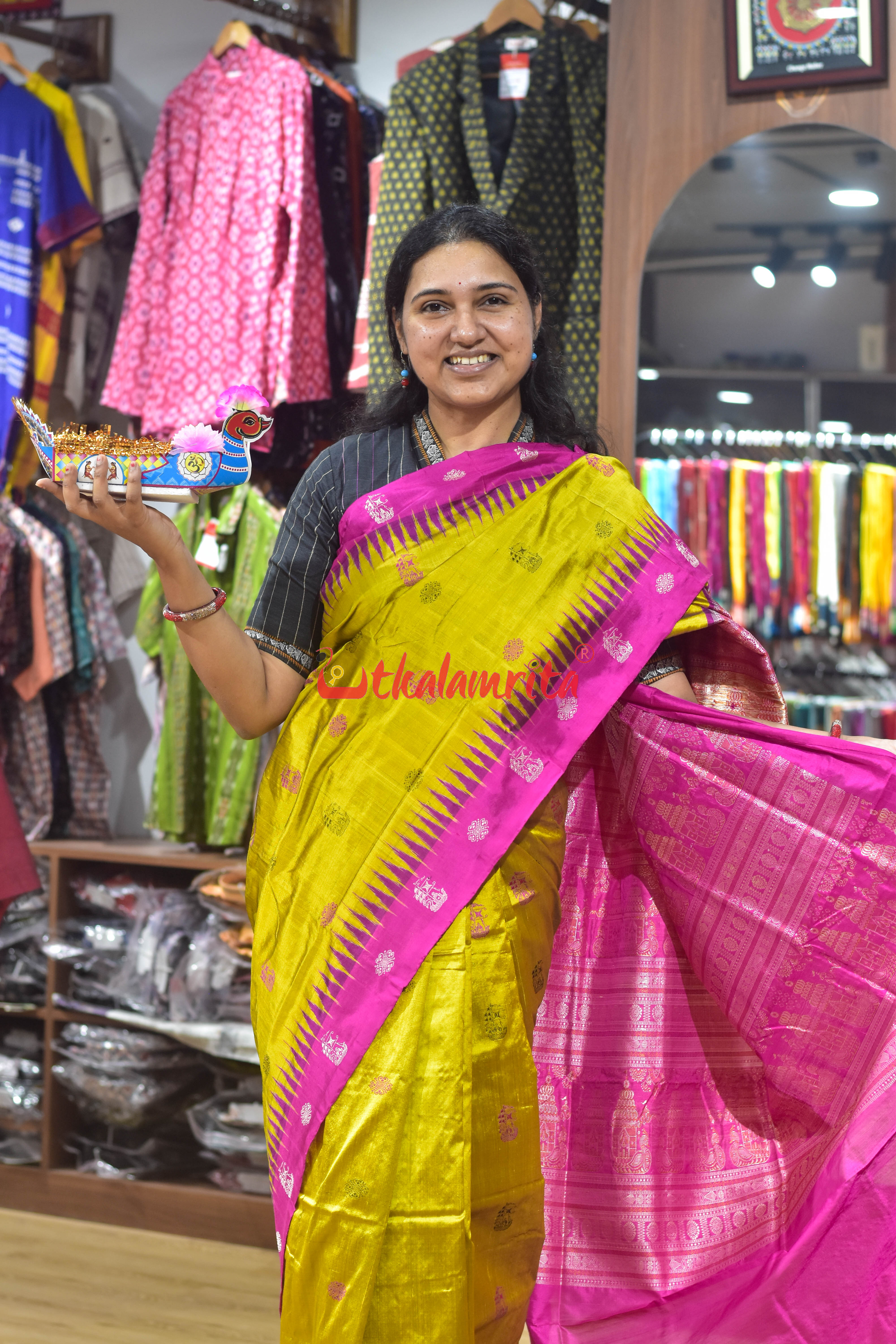 Boita Golden Rani Bomkai Silk Saree