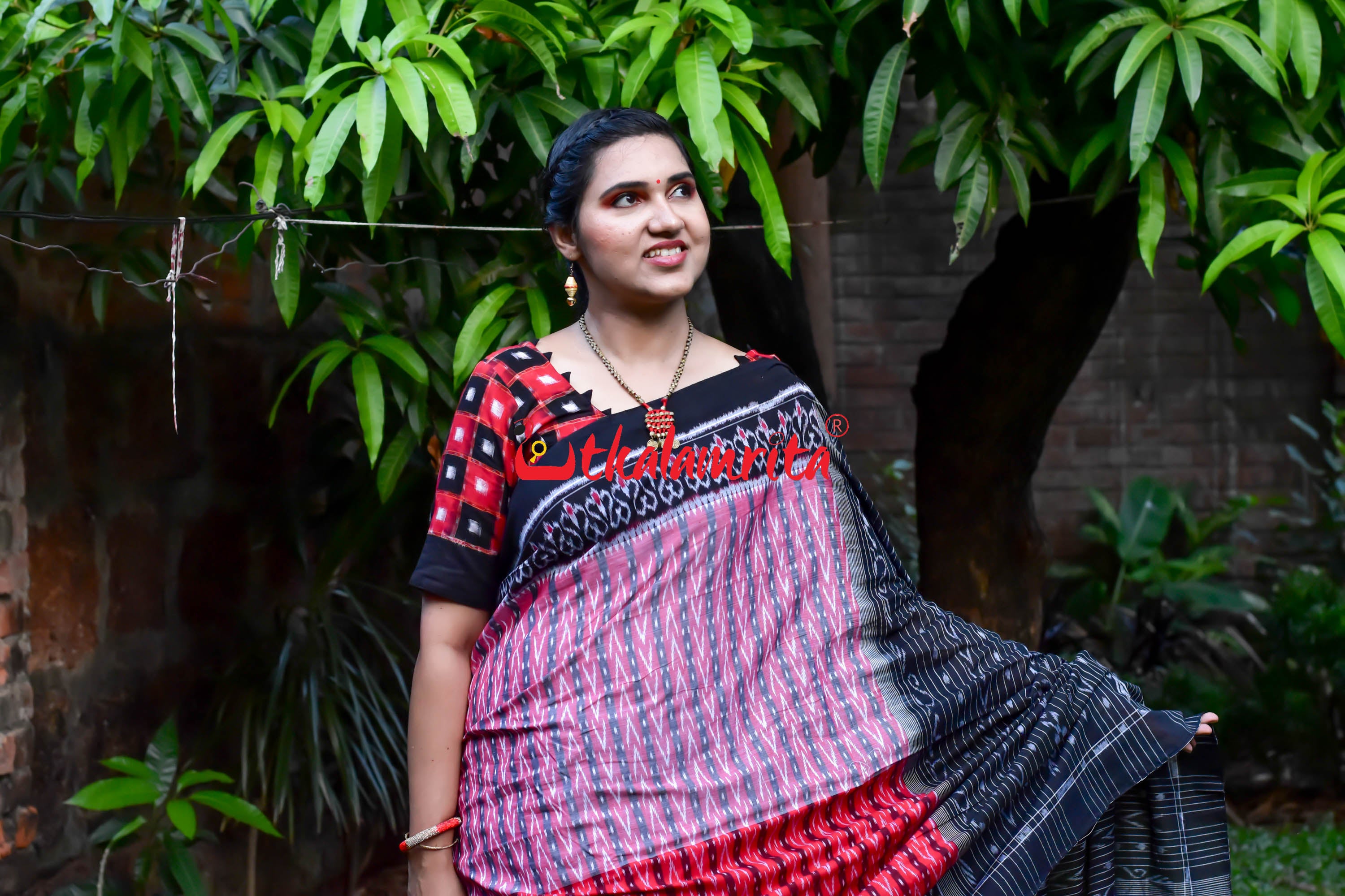 Half Half Pink Red Dhanpatri Sambalpuri Cotton Saree