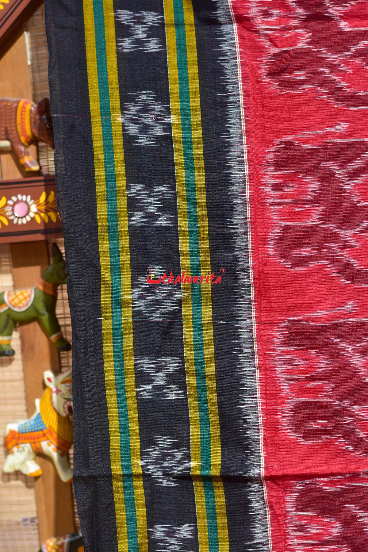 Green Red Hathi Boita Khandua Cotton Saree