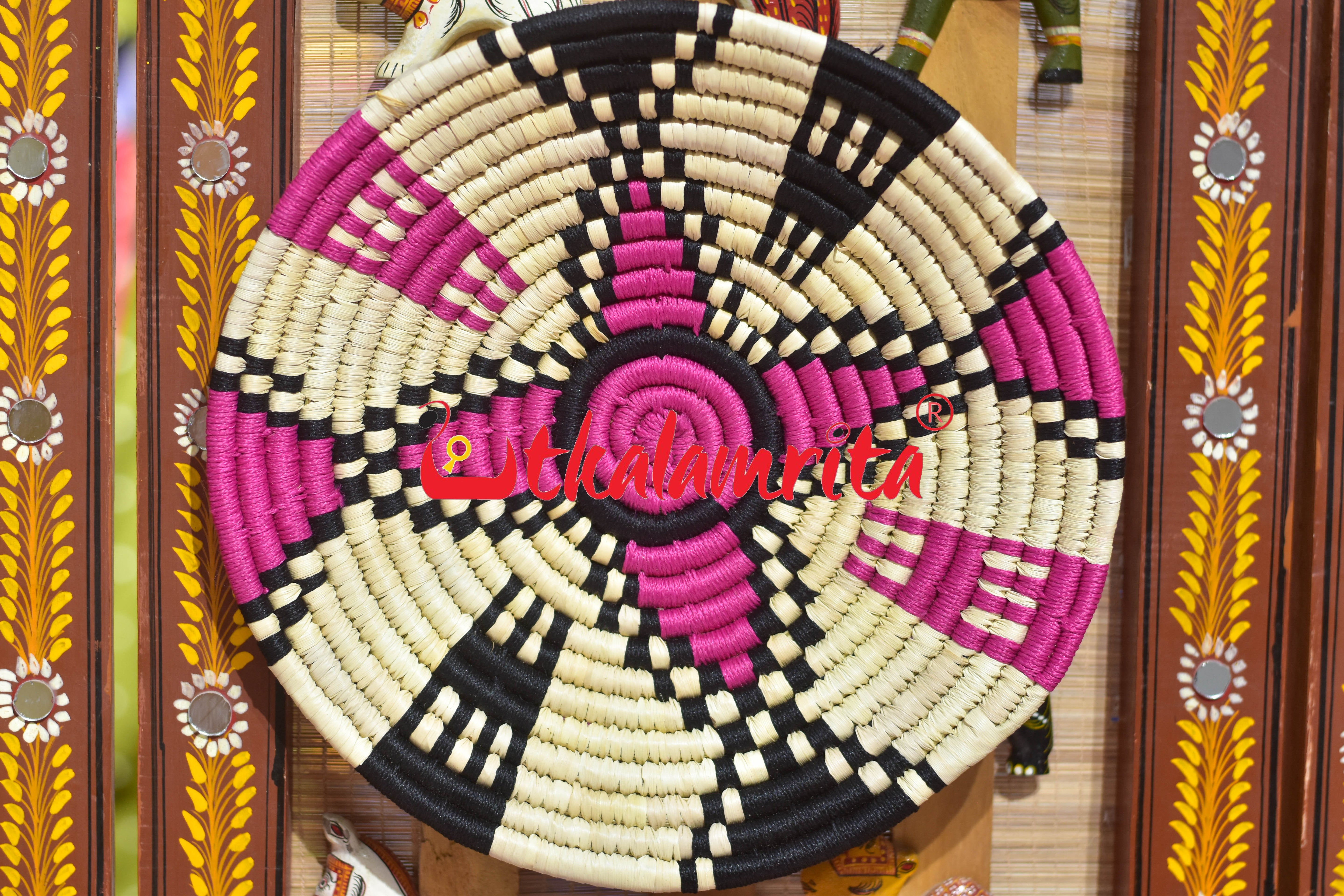 Sabai Grass Wall Basket (Medium)