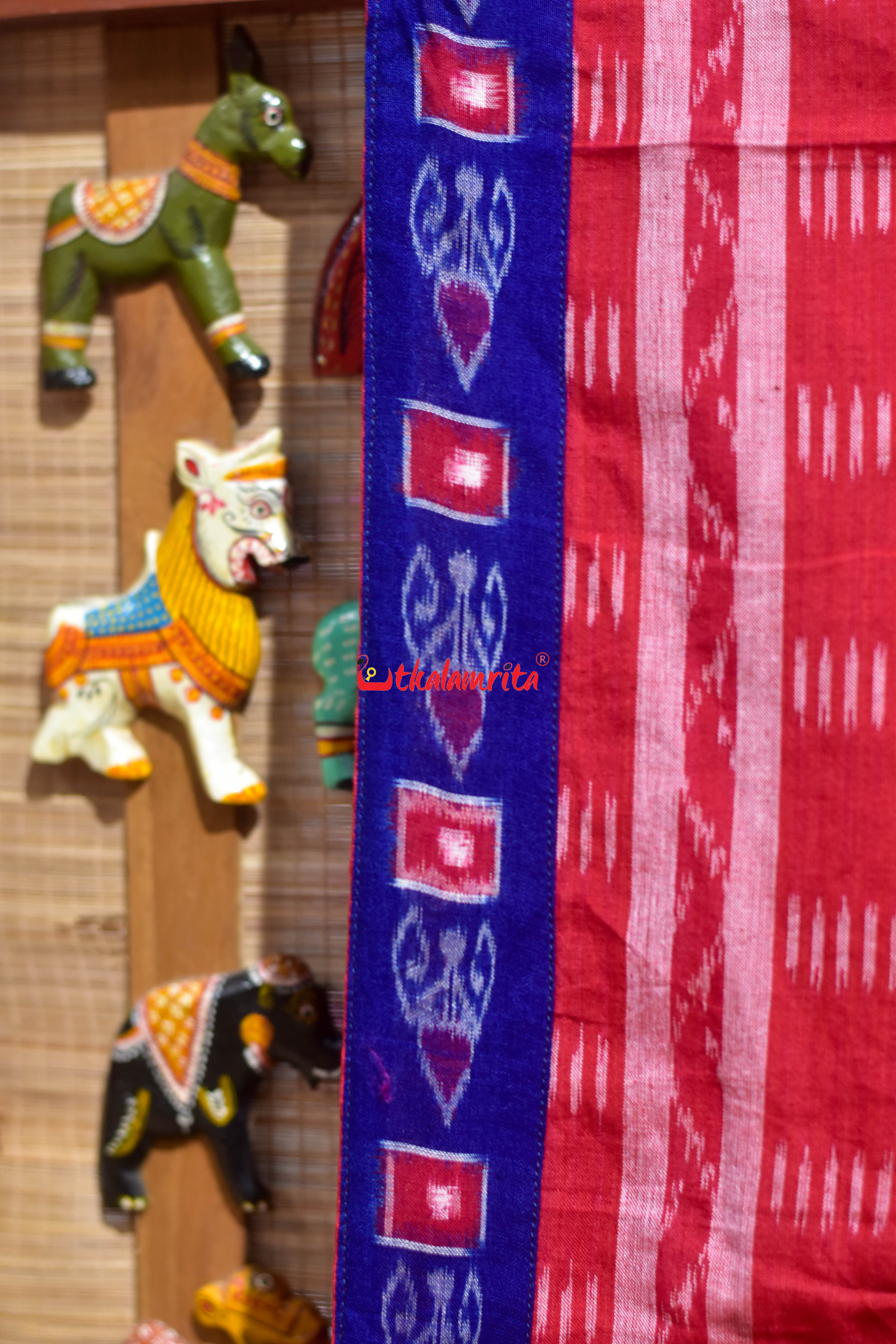 Red White Stripes Blue Single Kadha Pasapali Designer Cotton Saree