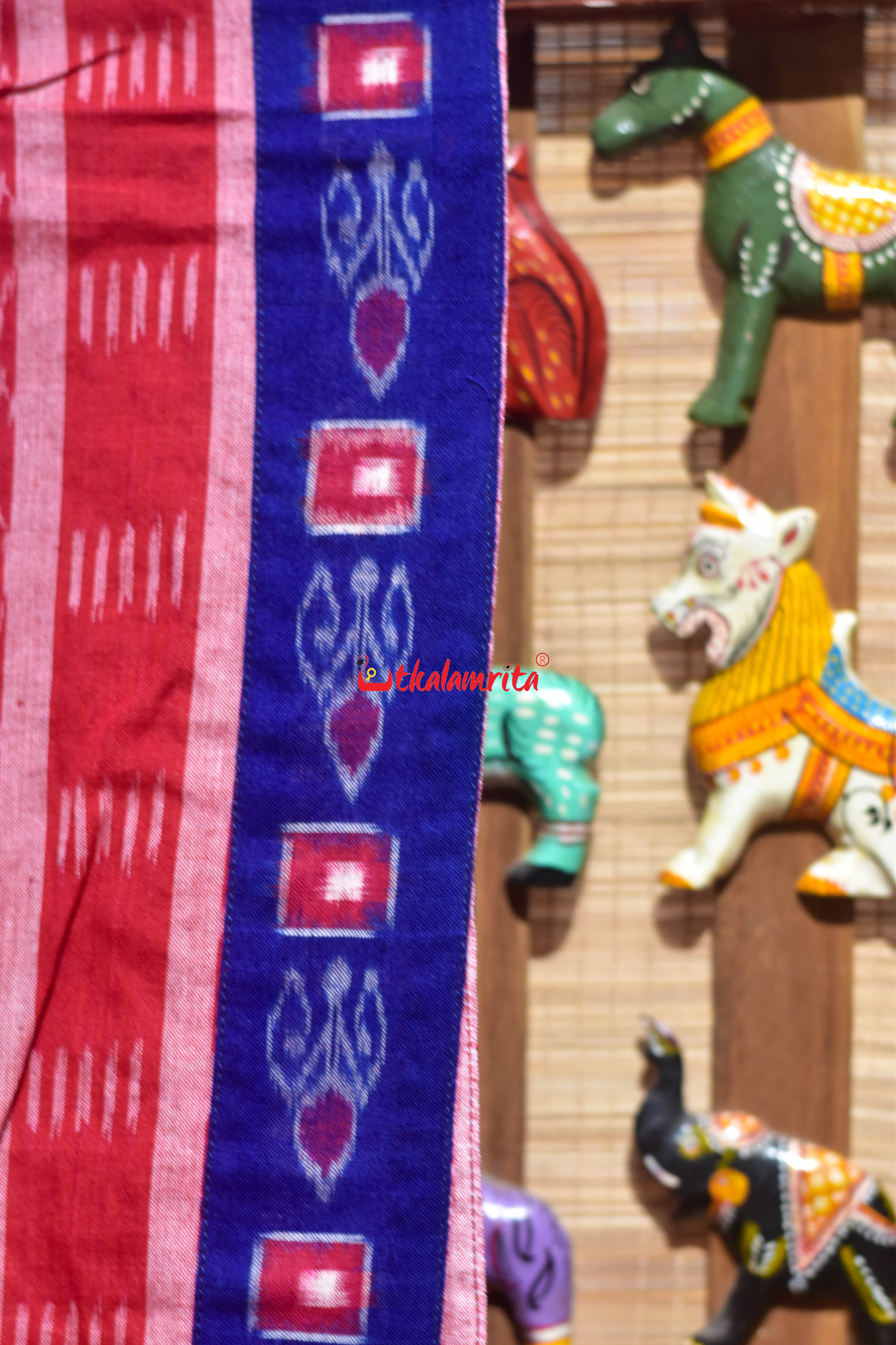 Red White Stripes Blue Single Kadha Pasapali Designer Cotton Saree
