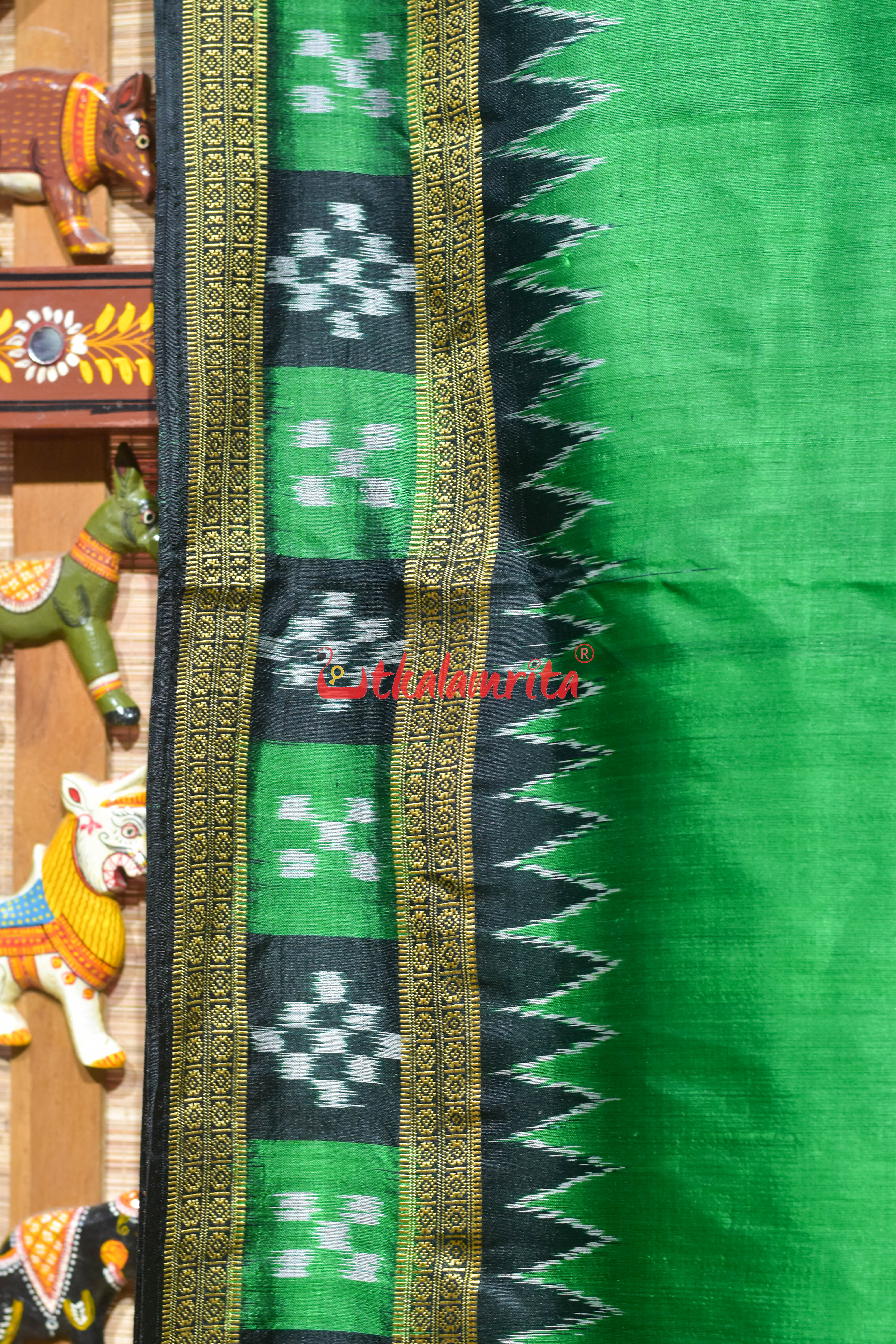 Green Kuthi Border Pasapali Khandua Silk Saree