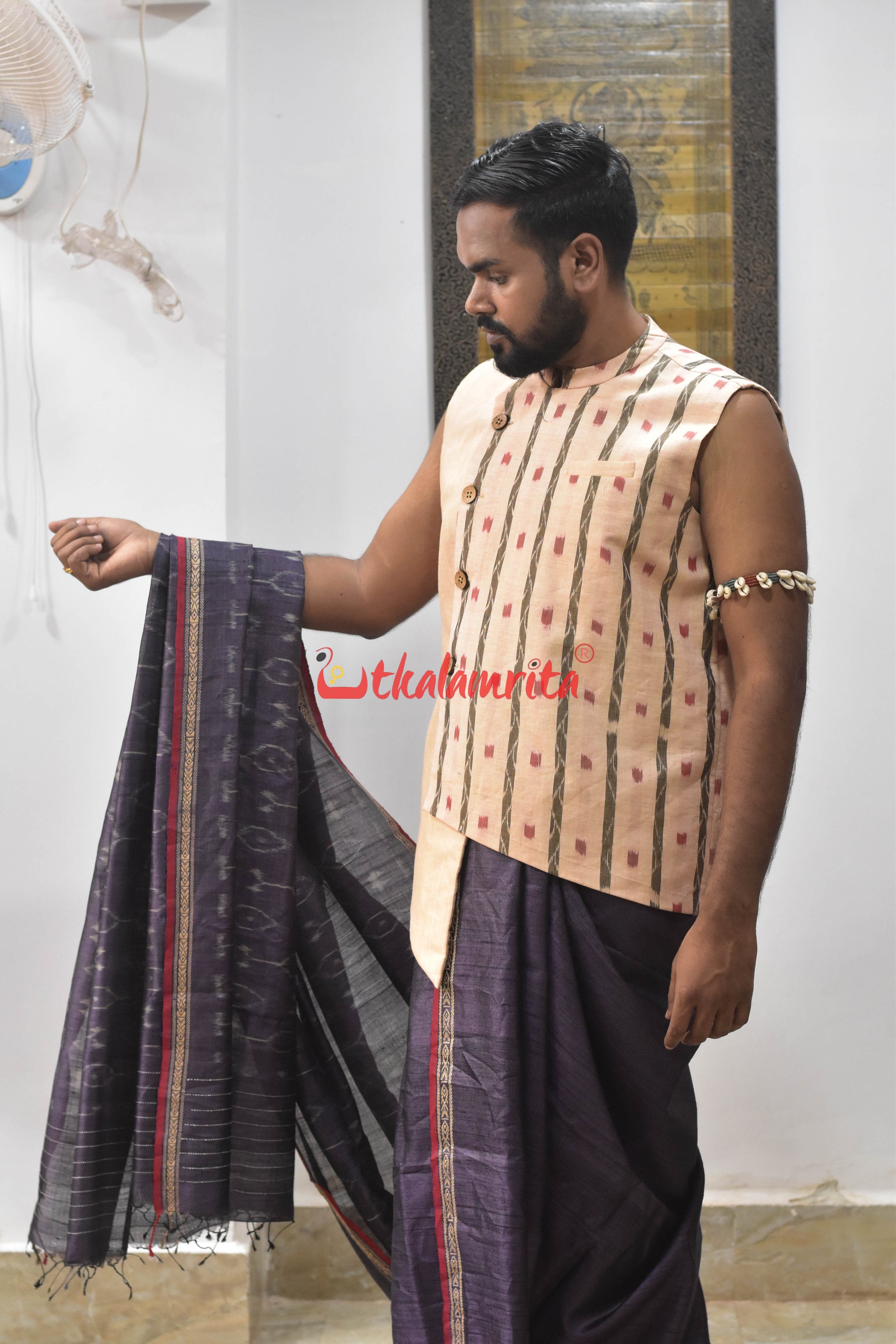 Double Anchal Body Ikat Tussar Silk Saree