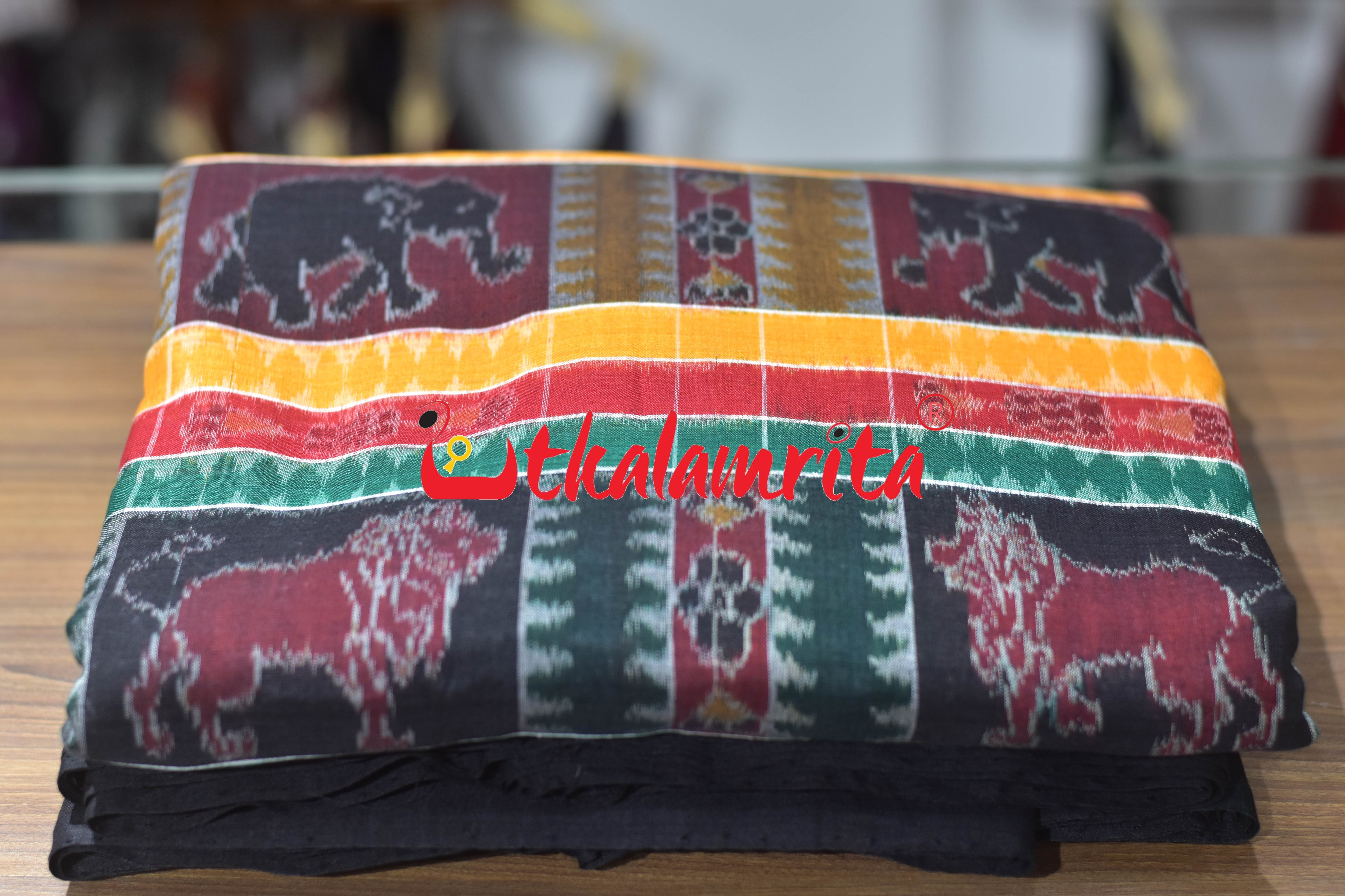 Green Red Gaja Singha Utkala Lakhmi (Fabric)