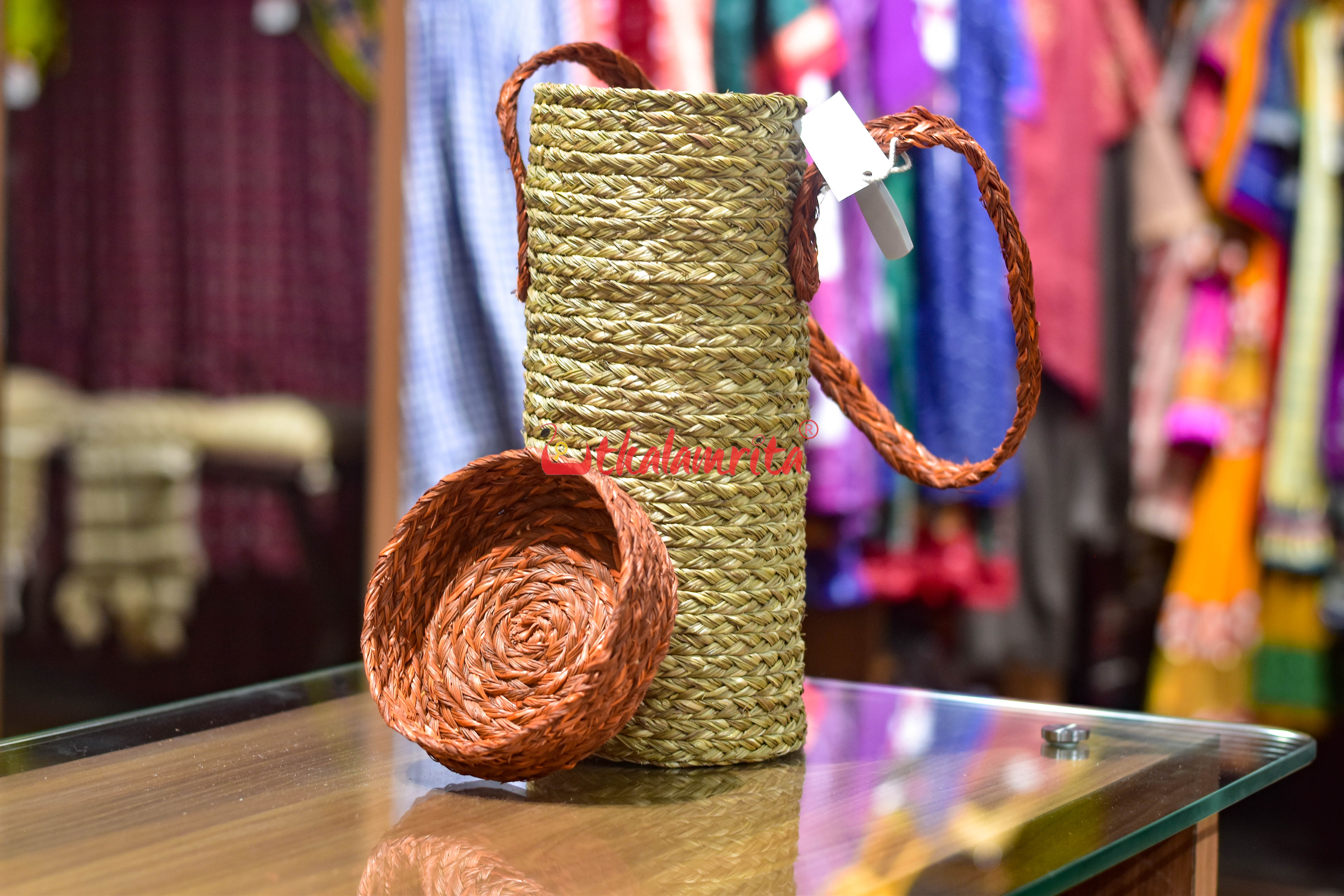 Sabai Grass Wine Bottle Holder with Rust Lid